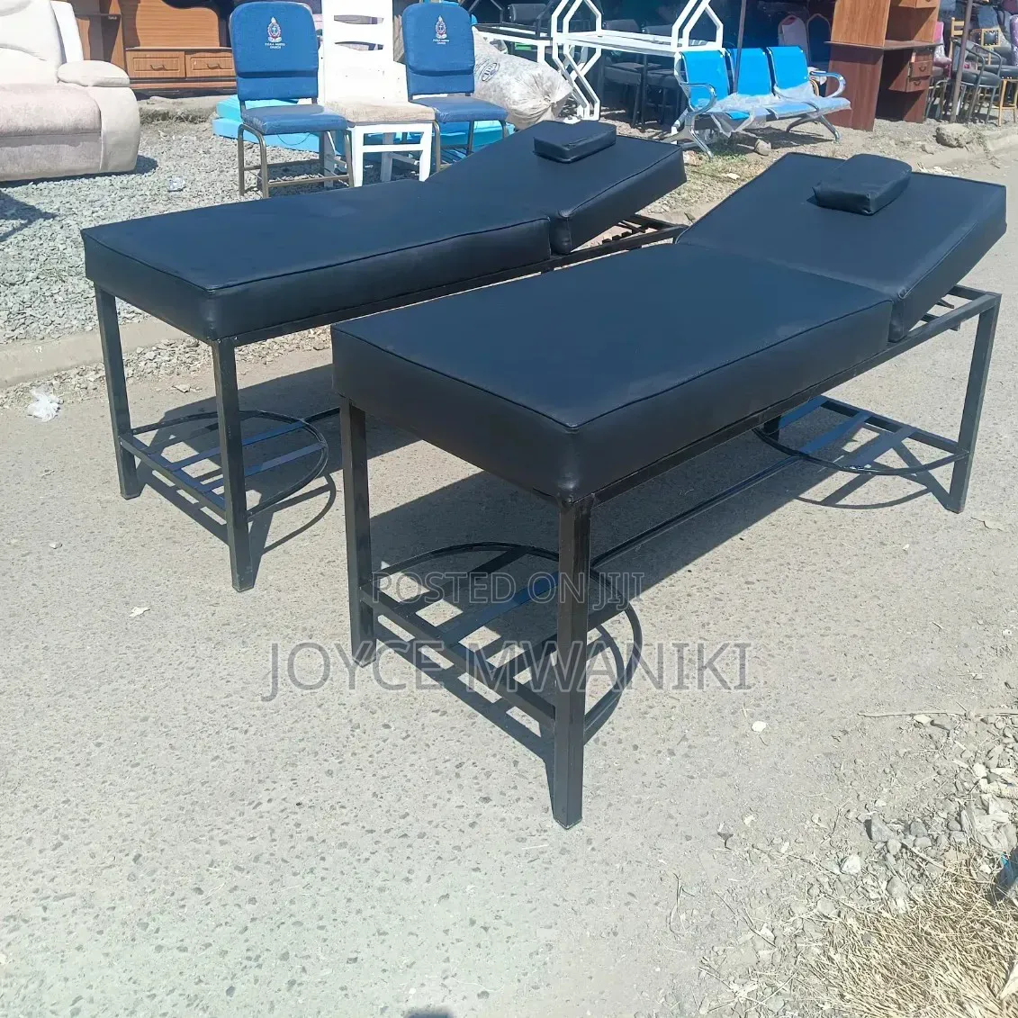 Professional Massage Bed With Waterproof Black Cover