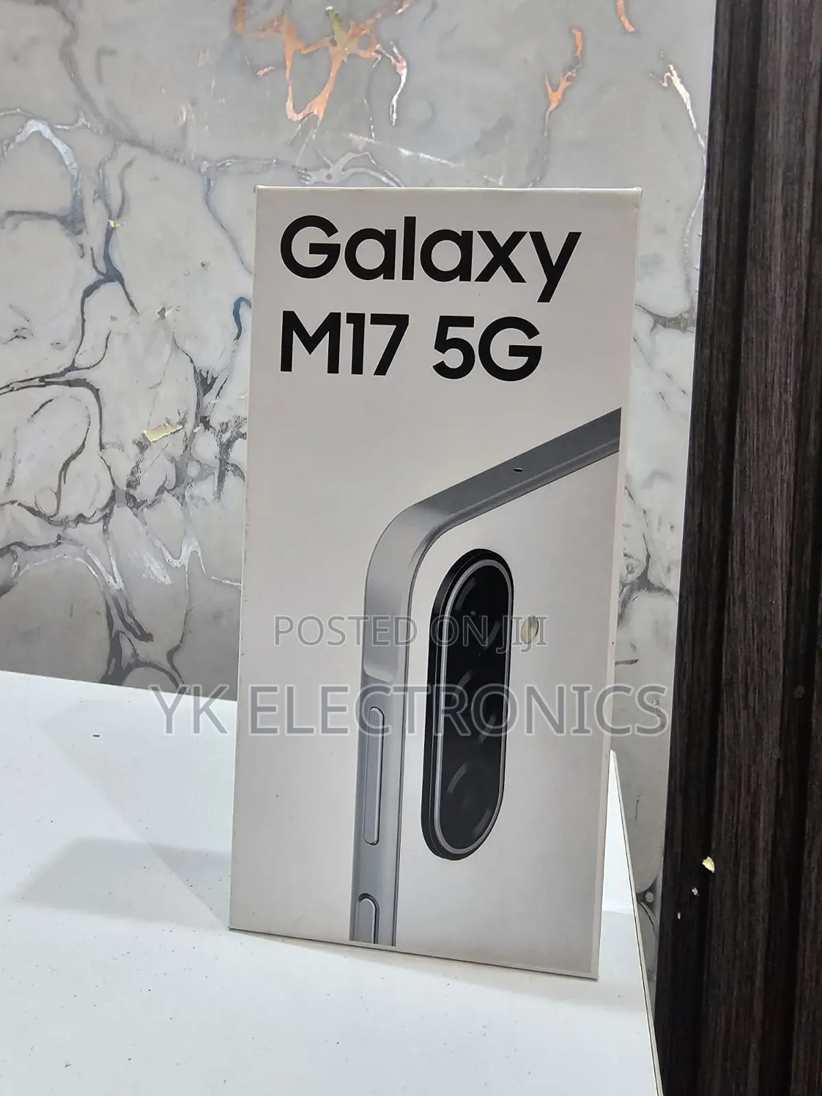 New Samsung Galaxy M17 5G 128 GB Silver
