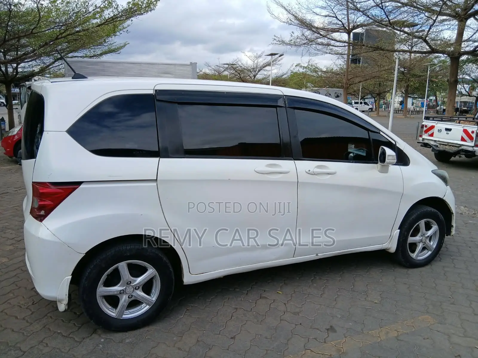 Honda Freed 2010 White