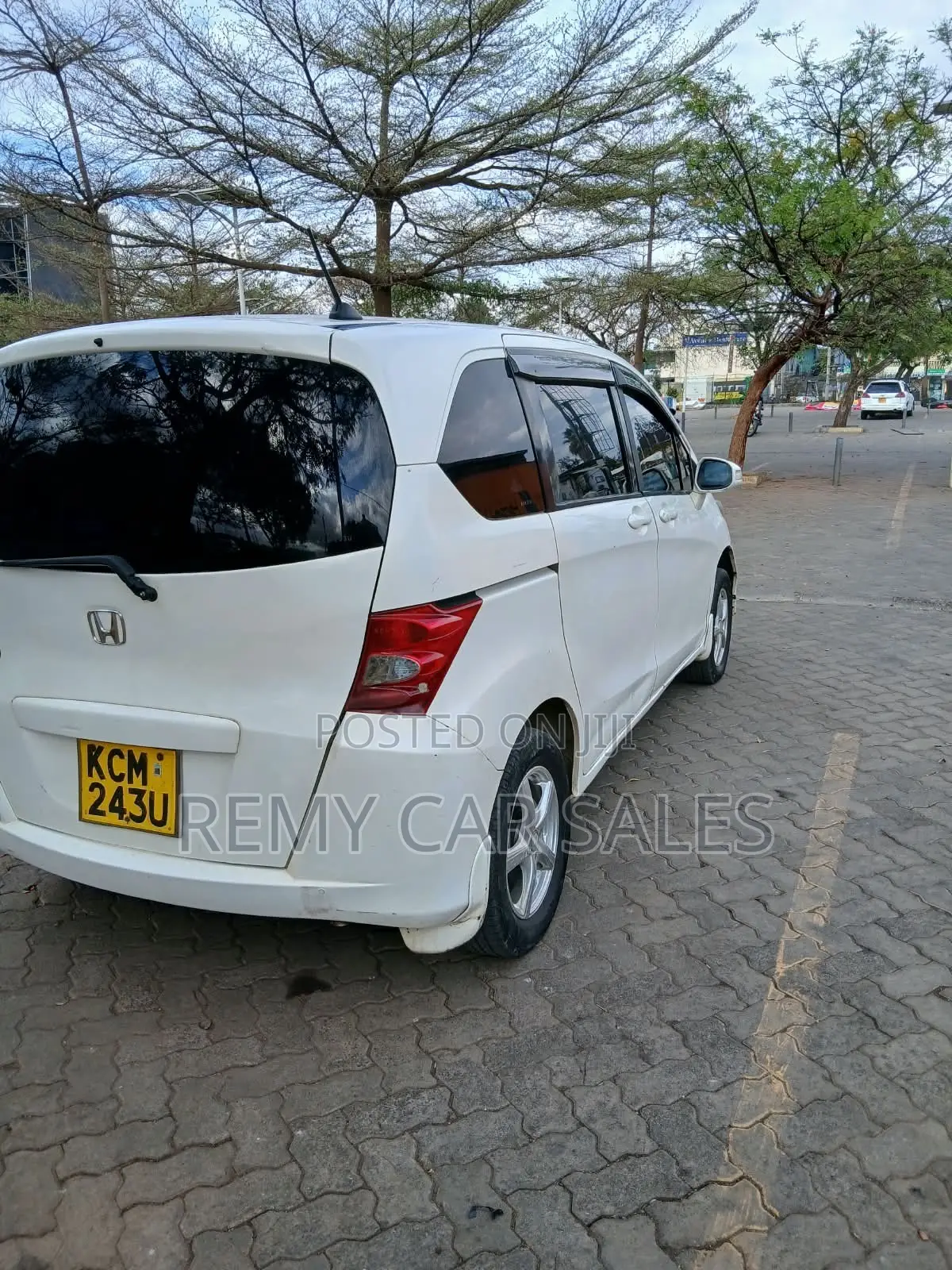 Honda Freed 2010 White