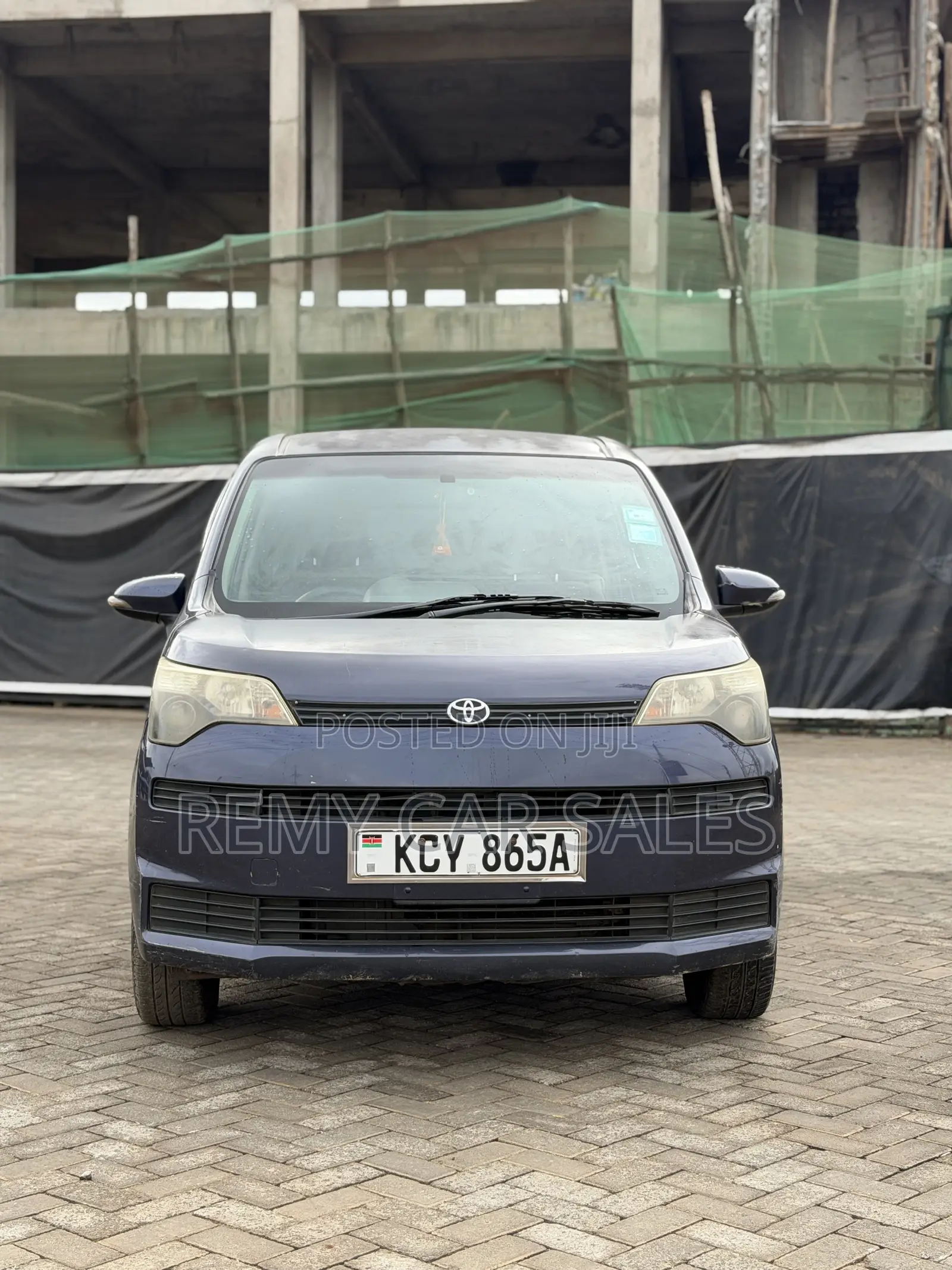 Toyota Spade 2013 Blue