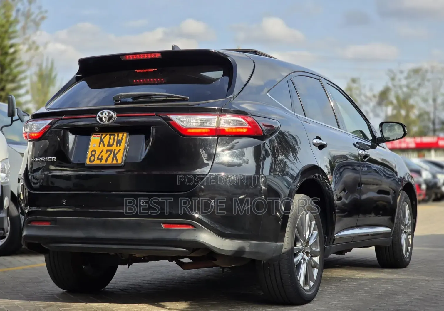 Toyota Harrier 2.0 2018 Black