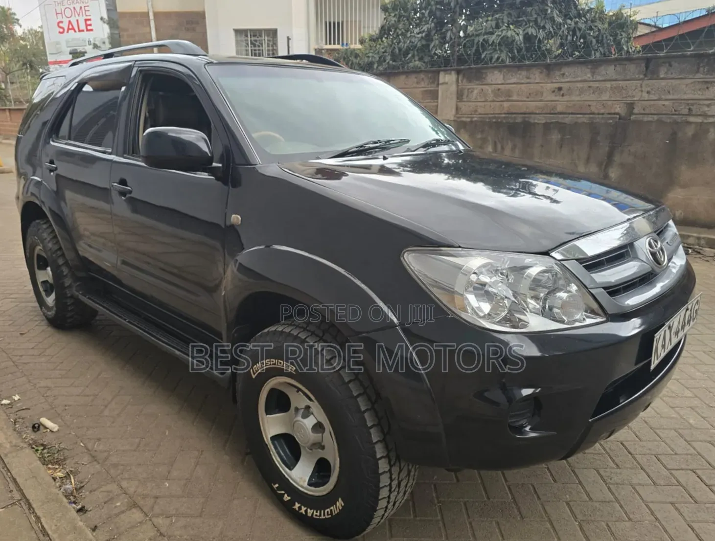 Toyota Fortuner 2.5 D AWD 2006 Black