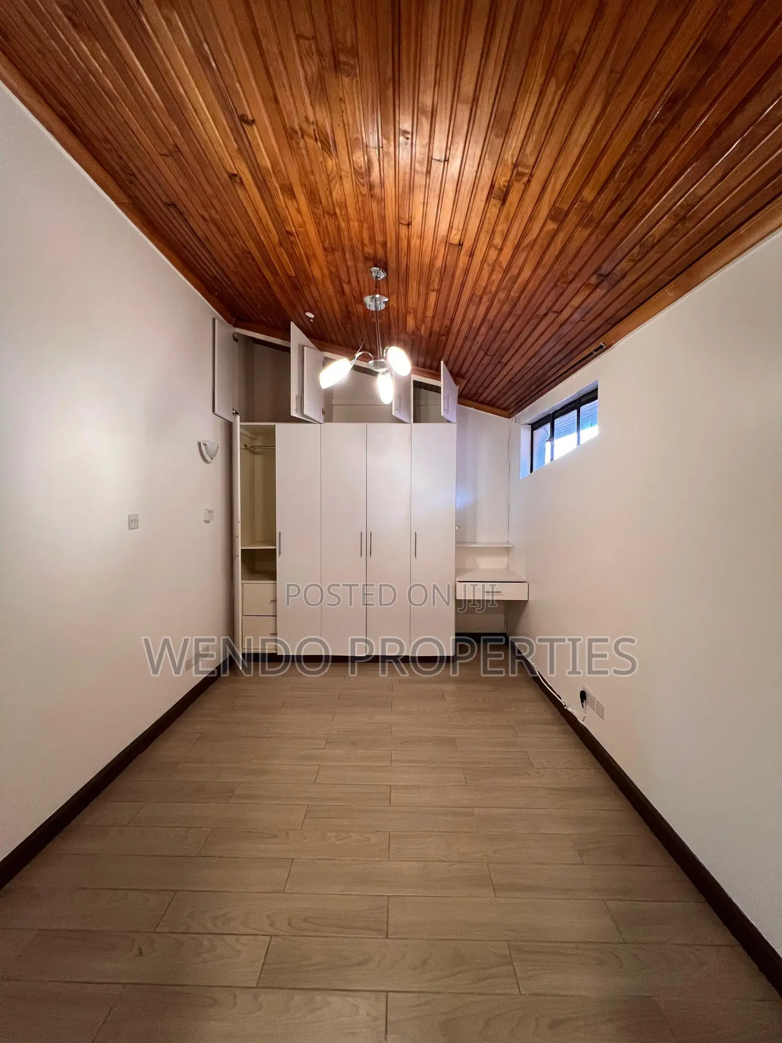 2bdrm Penthouse in Nyari for rent