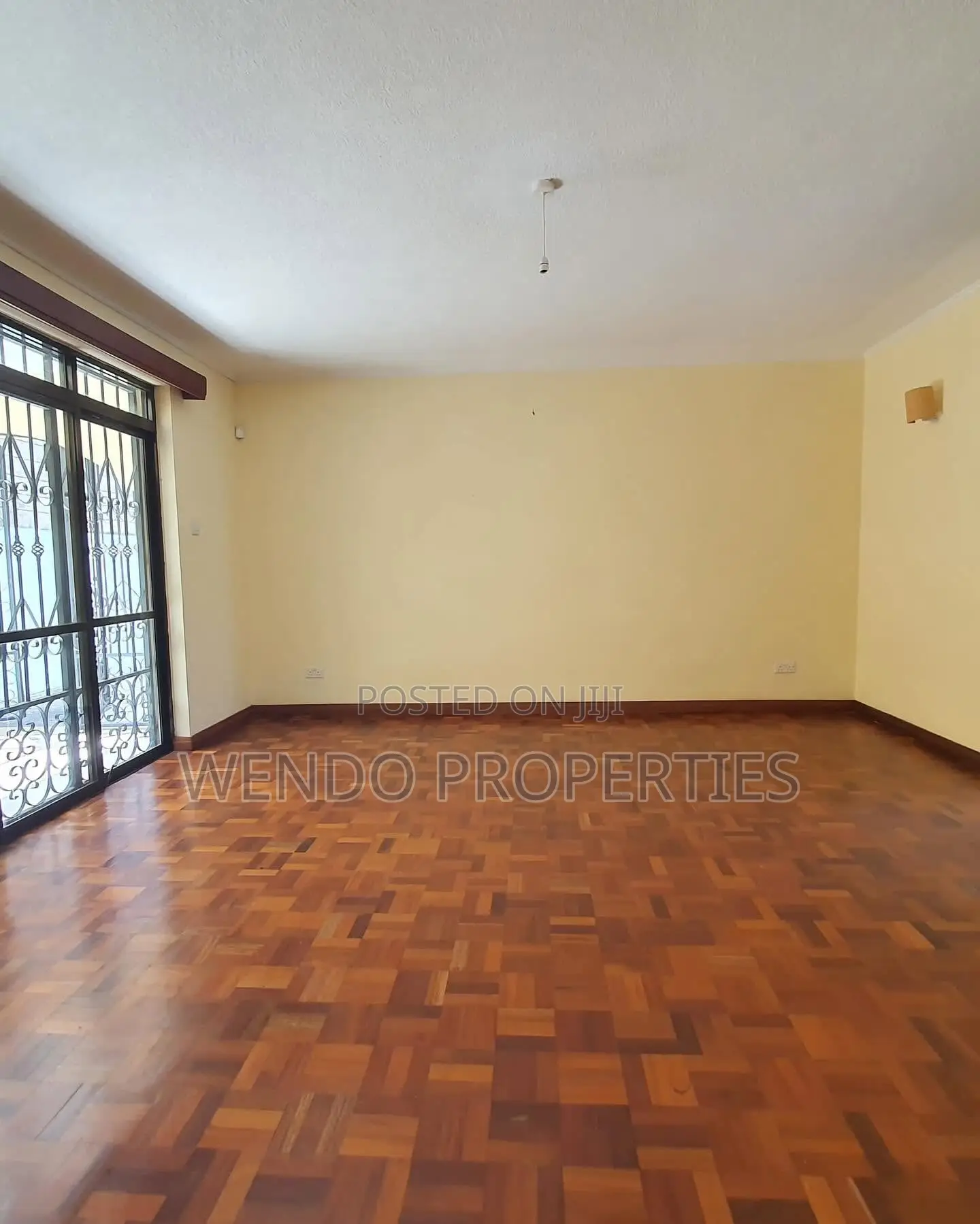 5bdrm House in Riverside Drive for rent