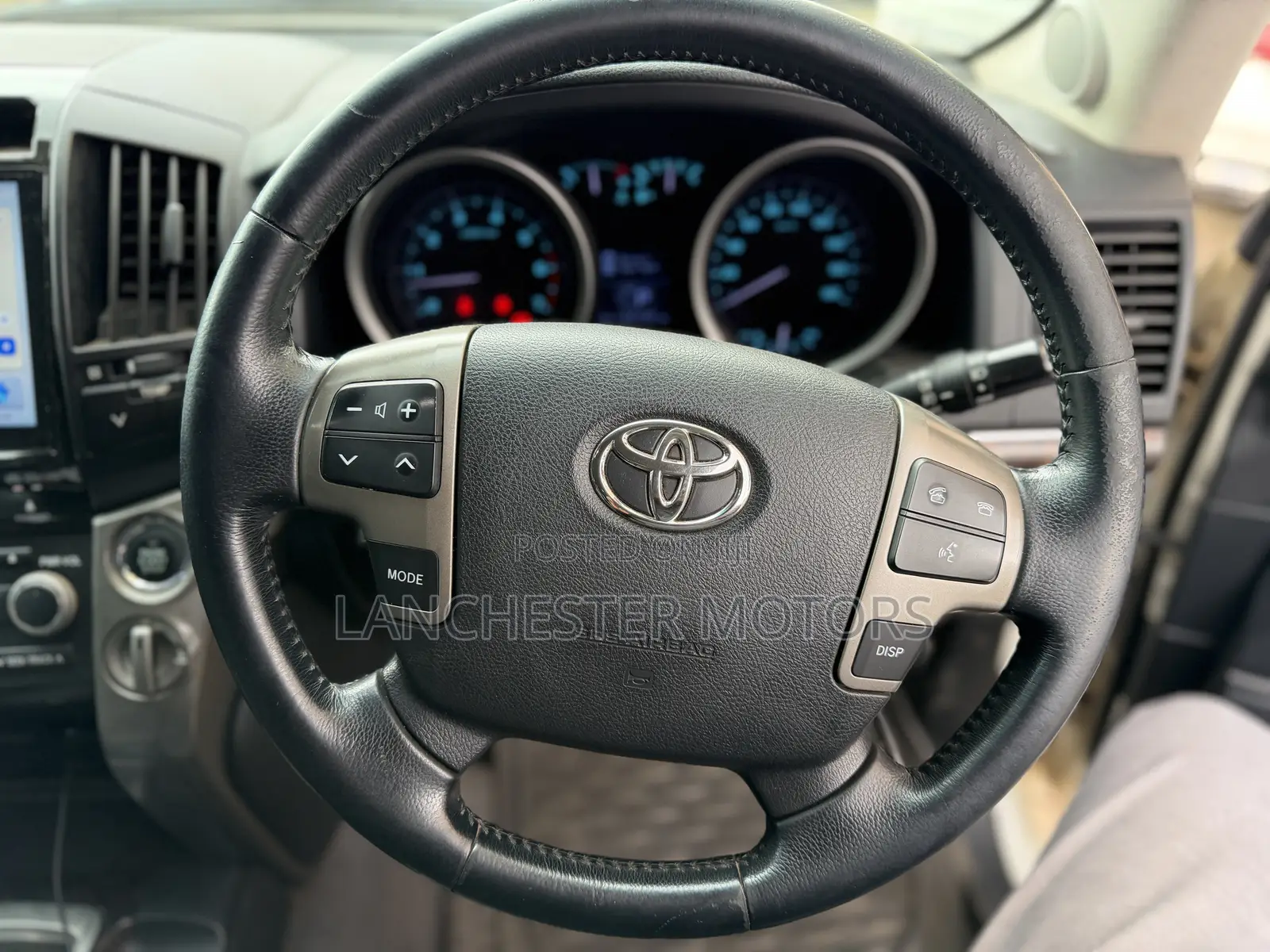 Toyota Land Cruiser 2008 White