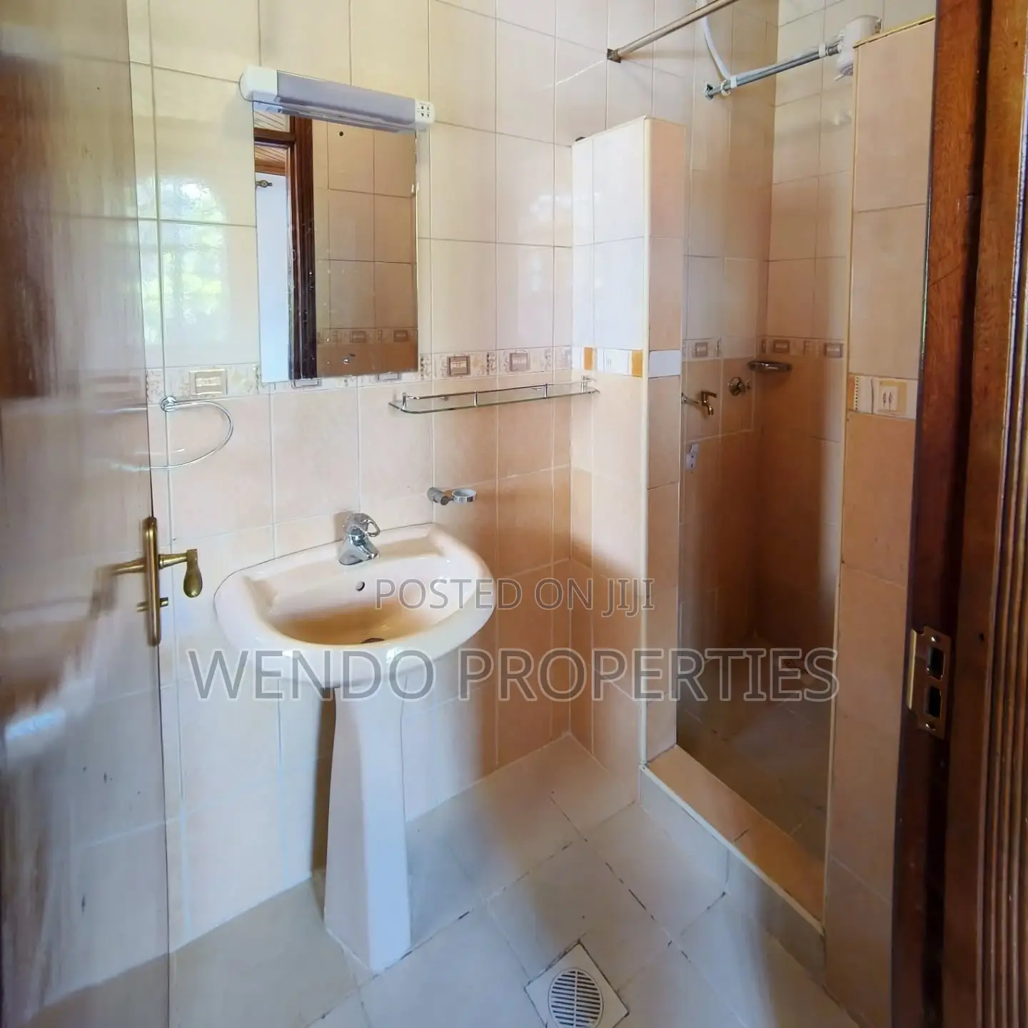 5bdrm House in Muthangari for rent