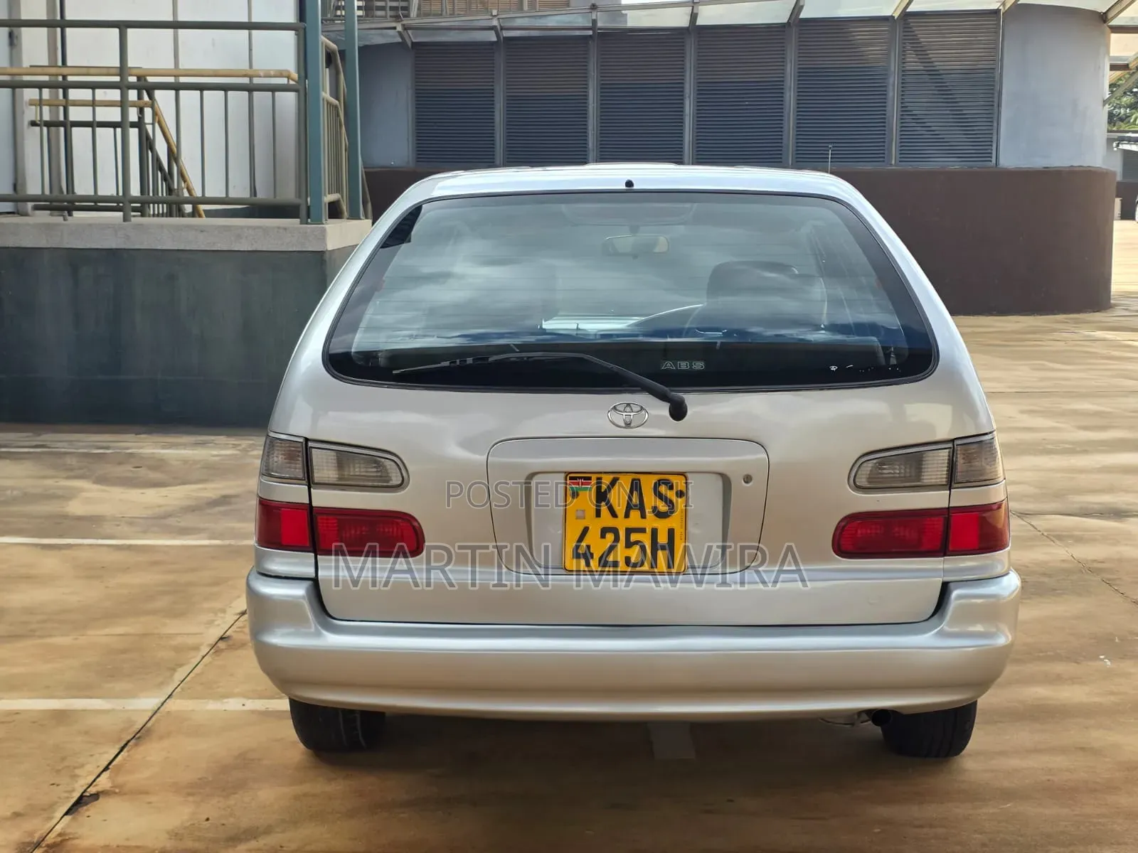 Toyota Corolla 2000 Silver