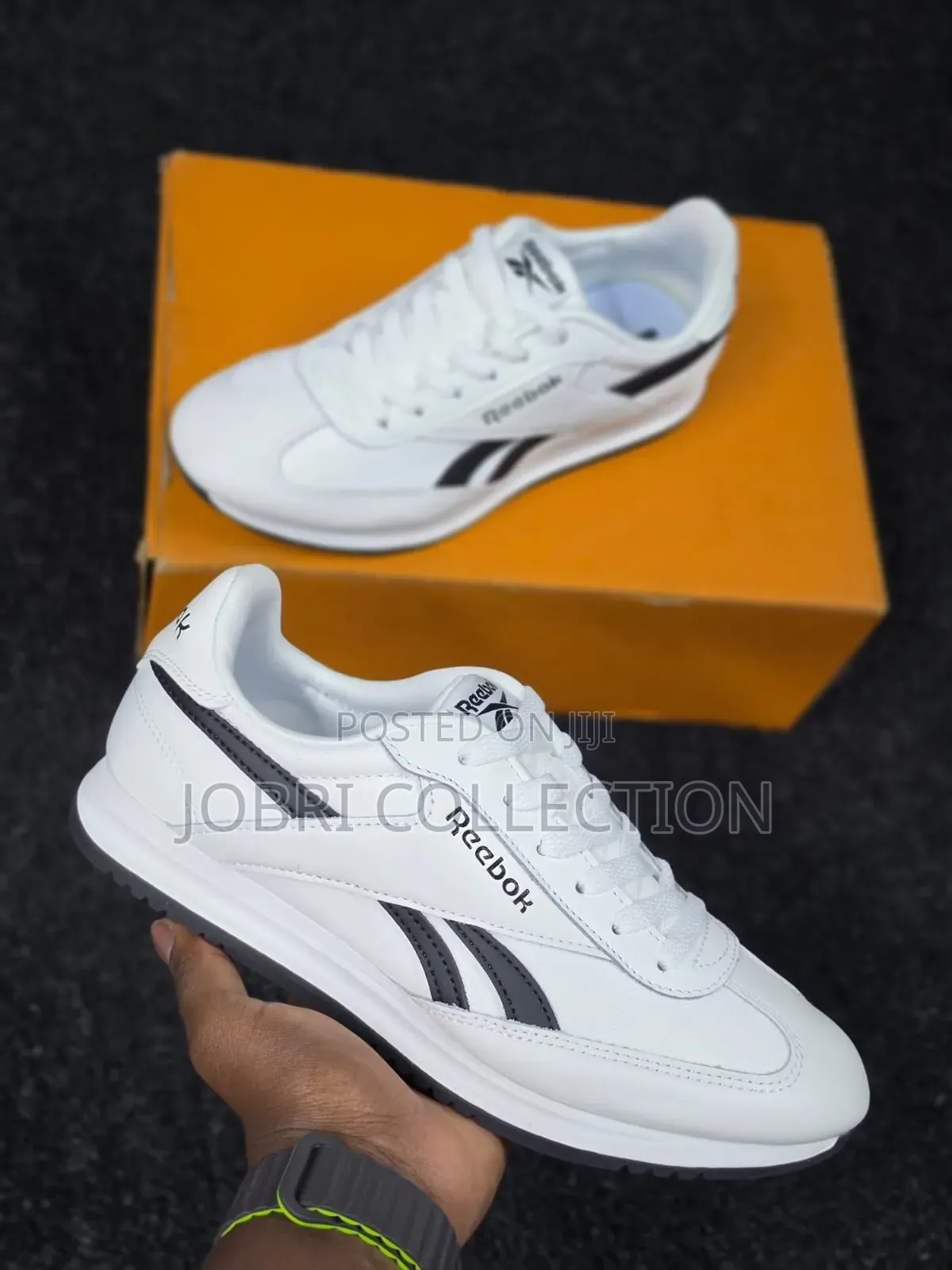Reebok Jogger Sneakers