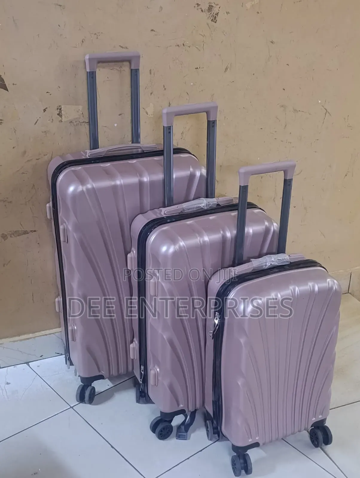 3 in 1 Luxurious Unbreakable Suitcase