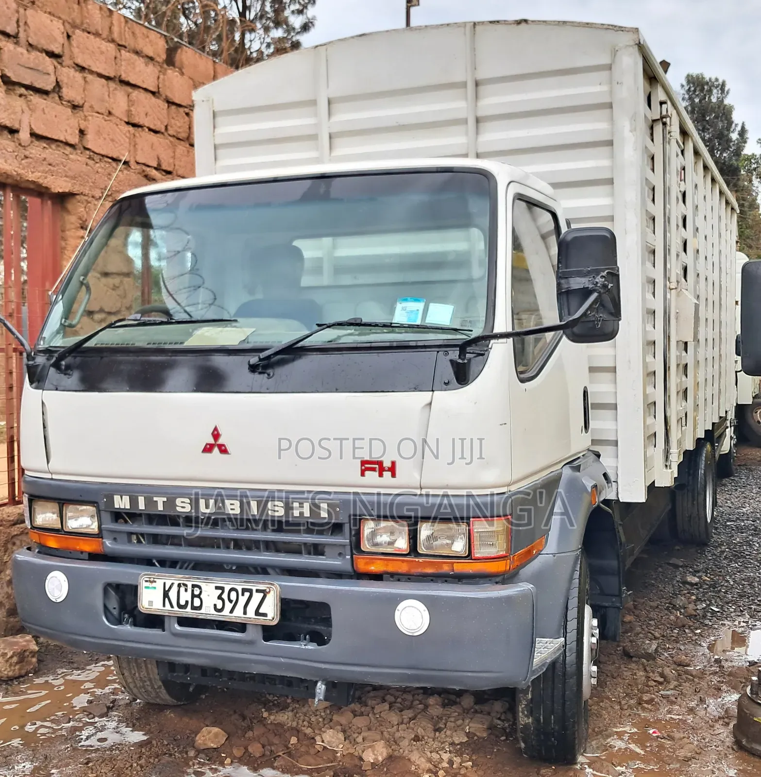 Mitsubishi Fh215
