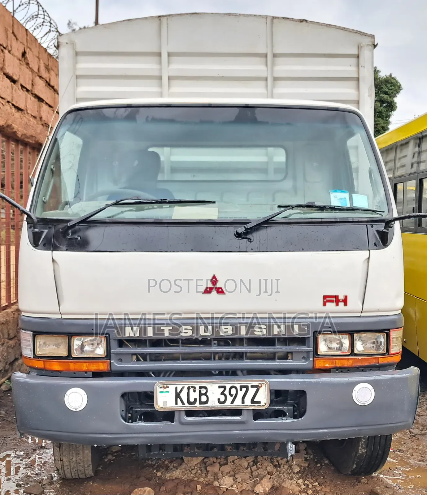 Mitsubishi Fh215