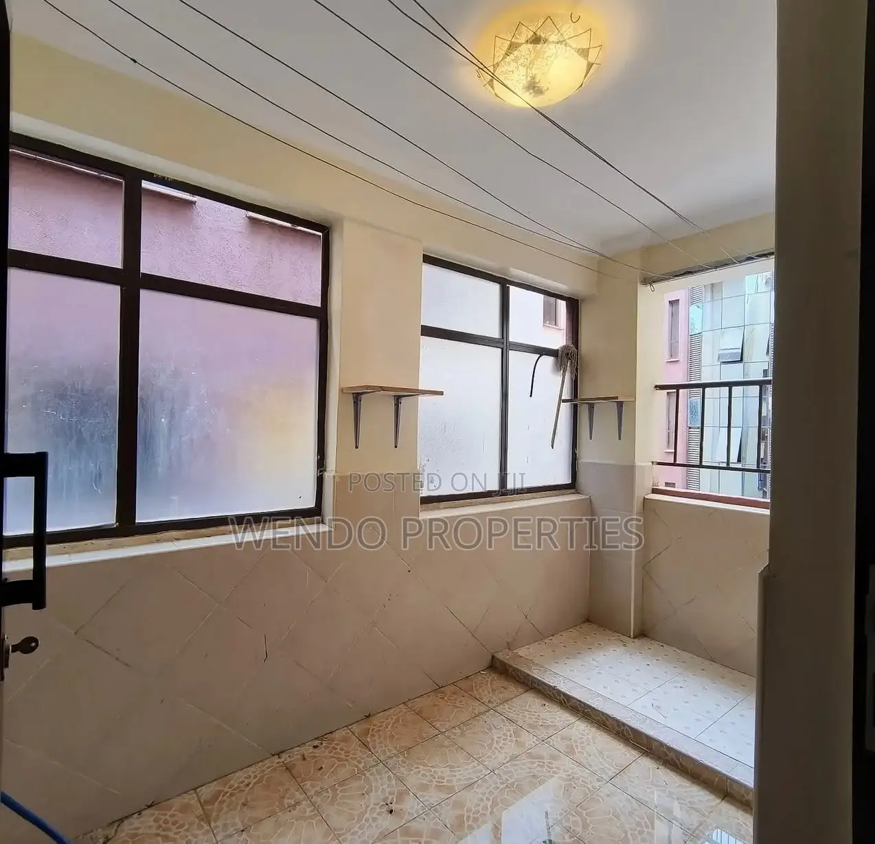 4bdrm Apartment in Valley Arcade for rent