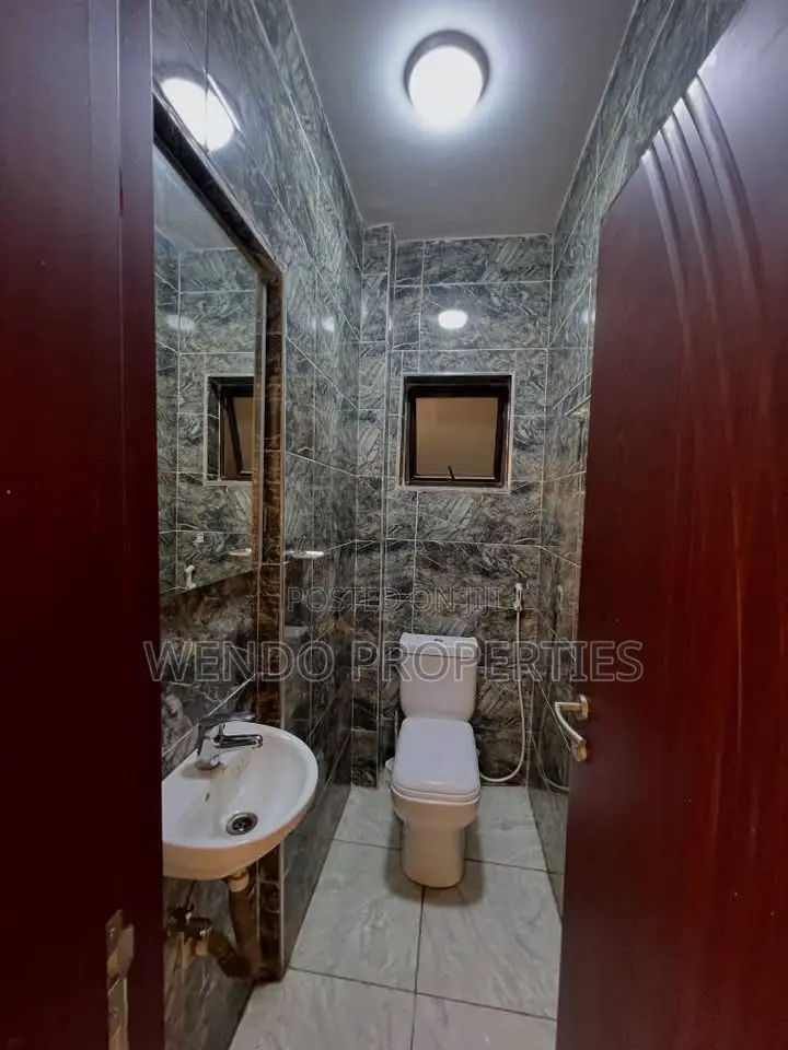 5bdrm House in Maziwa for rent
