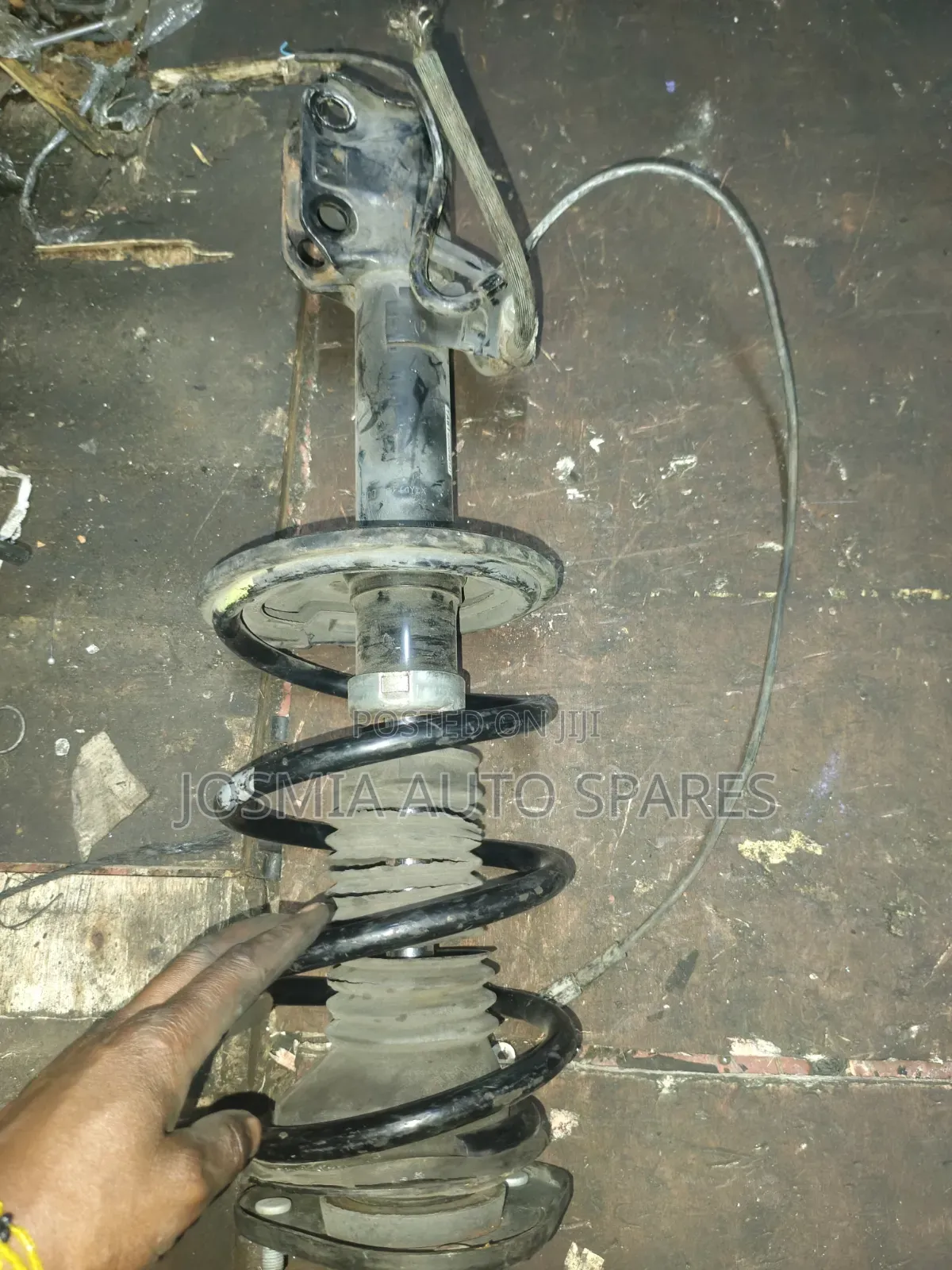 Toyota Isis Front Shock Absorber