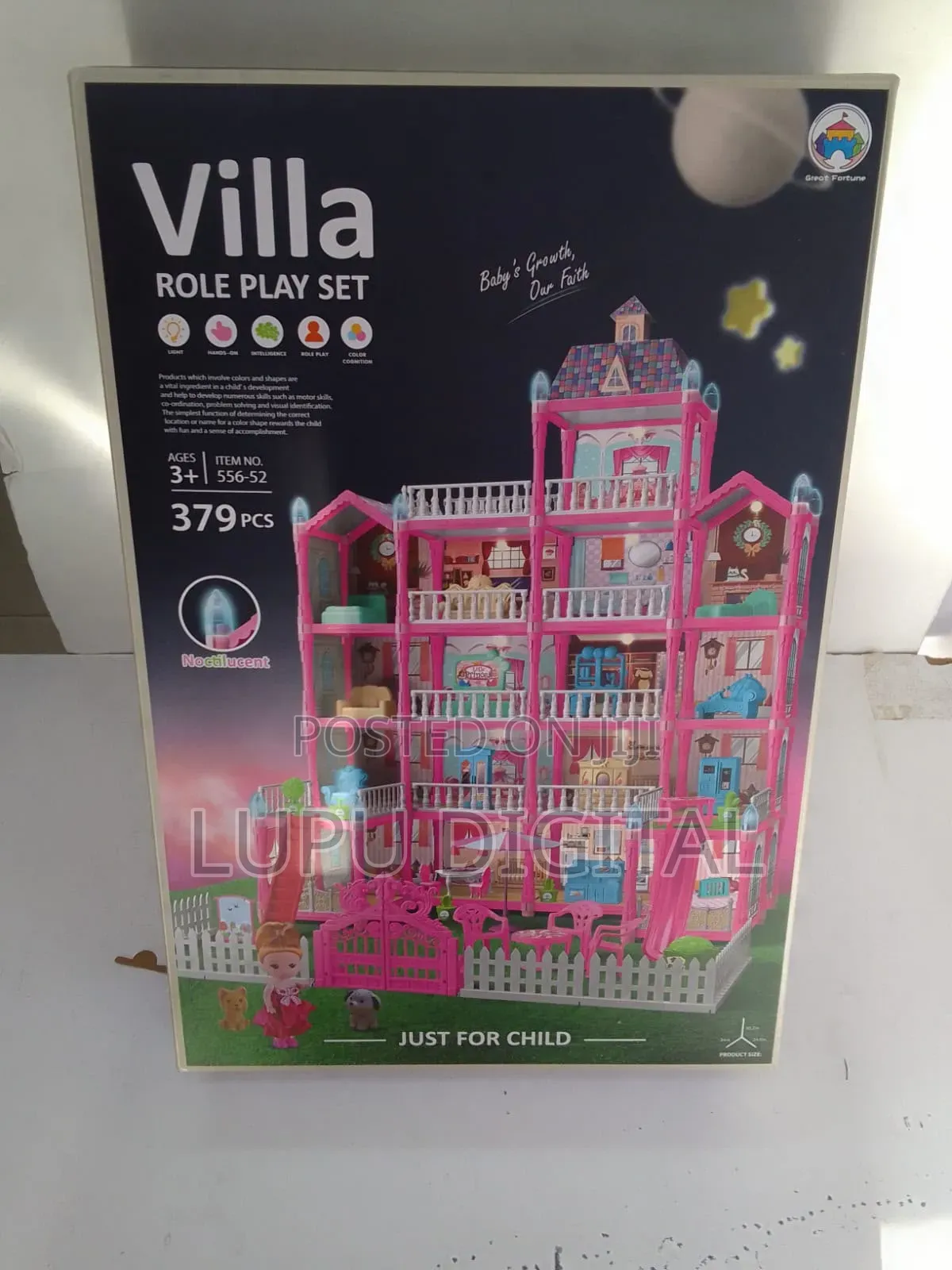 379 Pieces Doll House