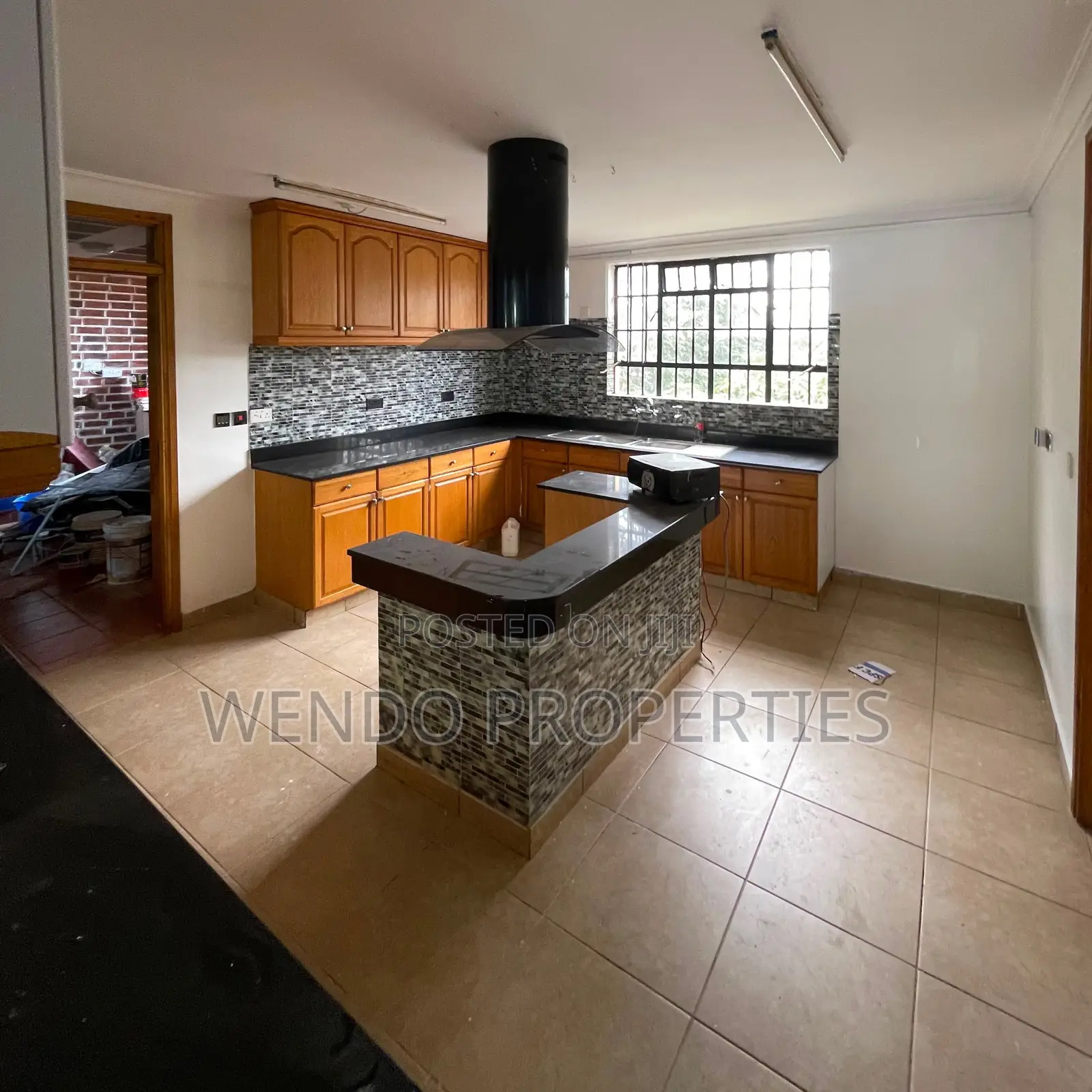 3bdrm Apartment in Valley Arcade for rent