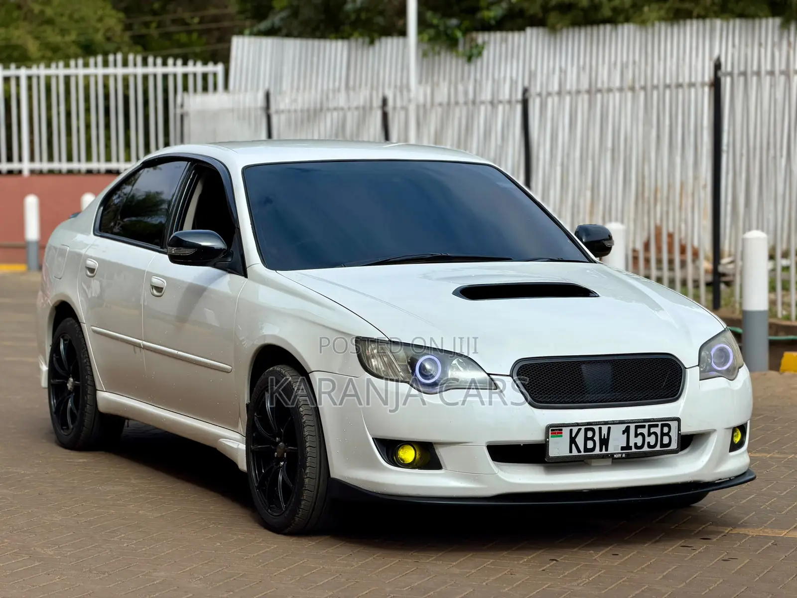 Subaru Legacy 2006 White