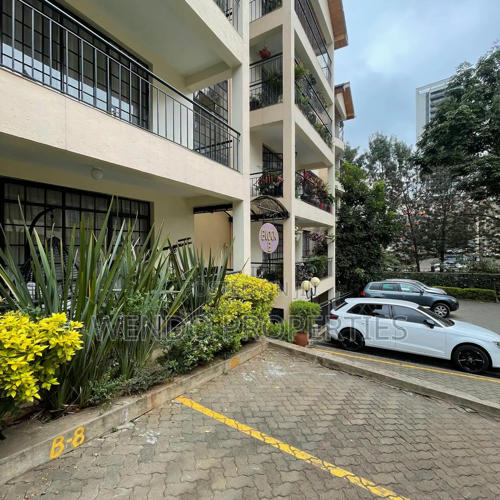 3bdrm Apartment in Valley Arcade for rent
