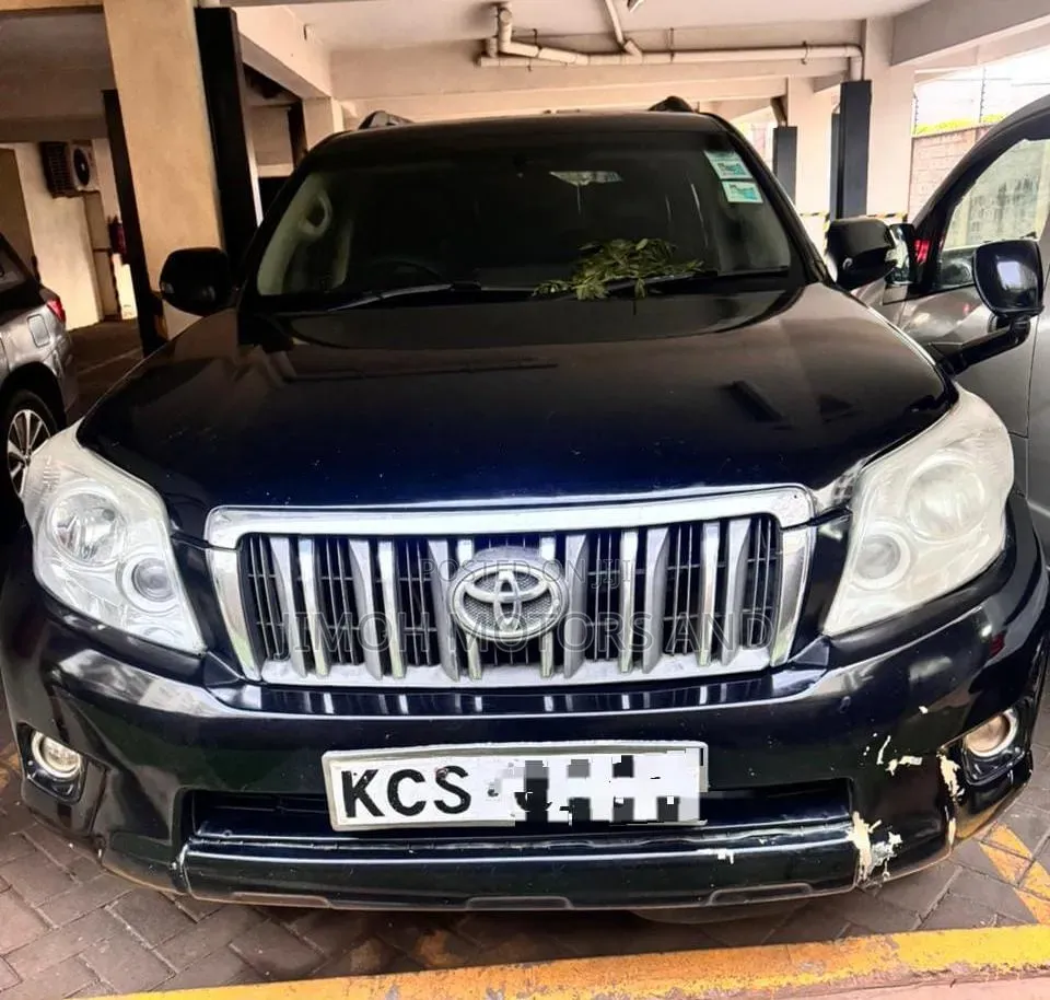 Toyota Land Cruiser Prado 2011 Black