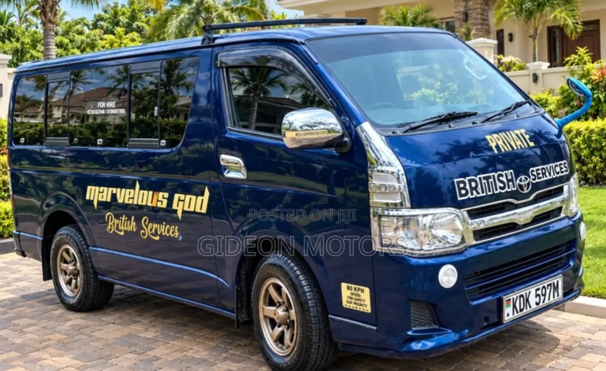 Toyota HiAce 2015 Blue