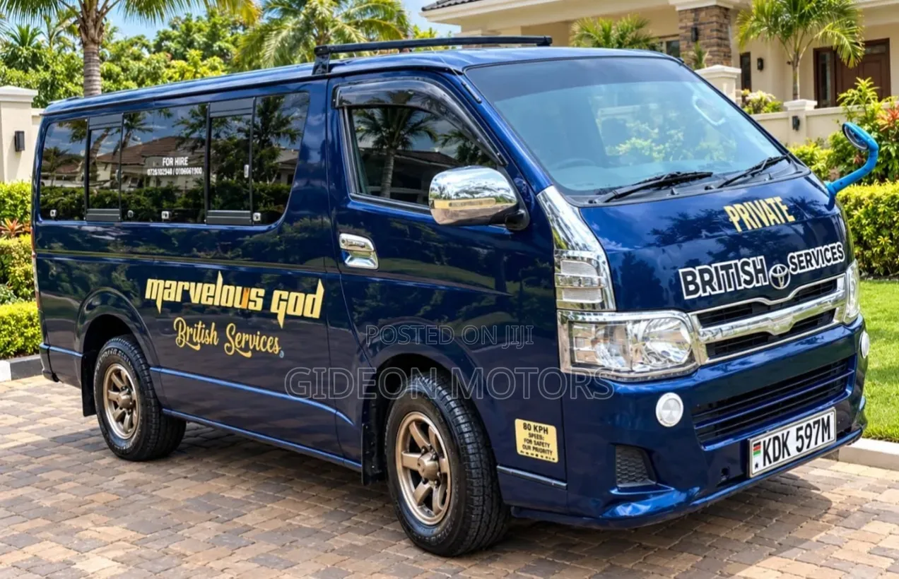 Toyota HiAce 2015 Blue