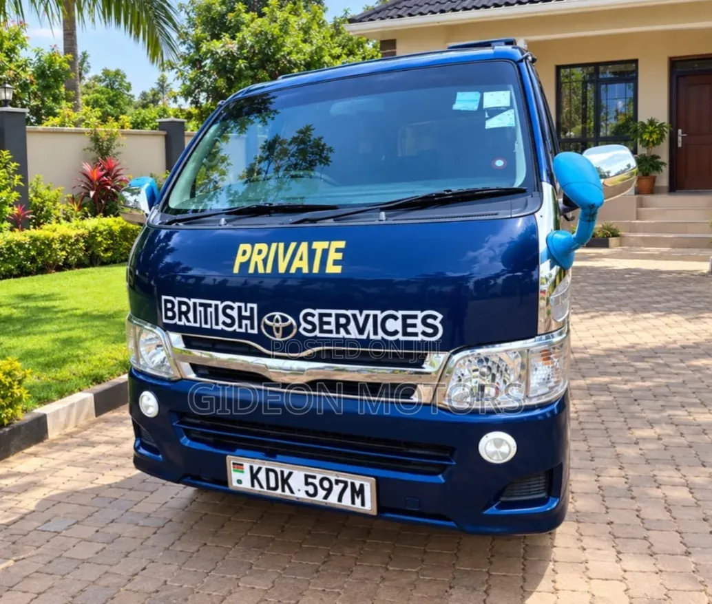 Toyota HiAce 2015 Blue