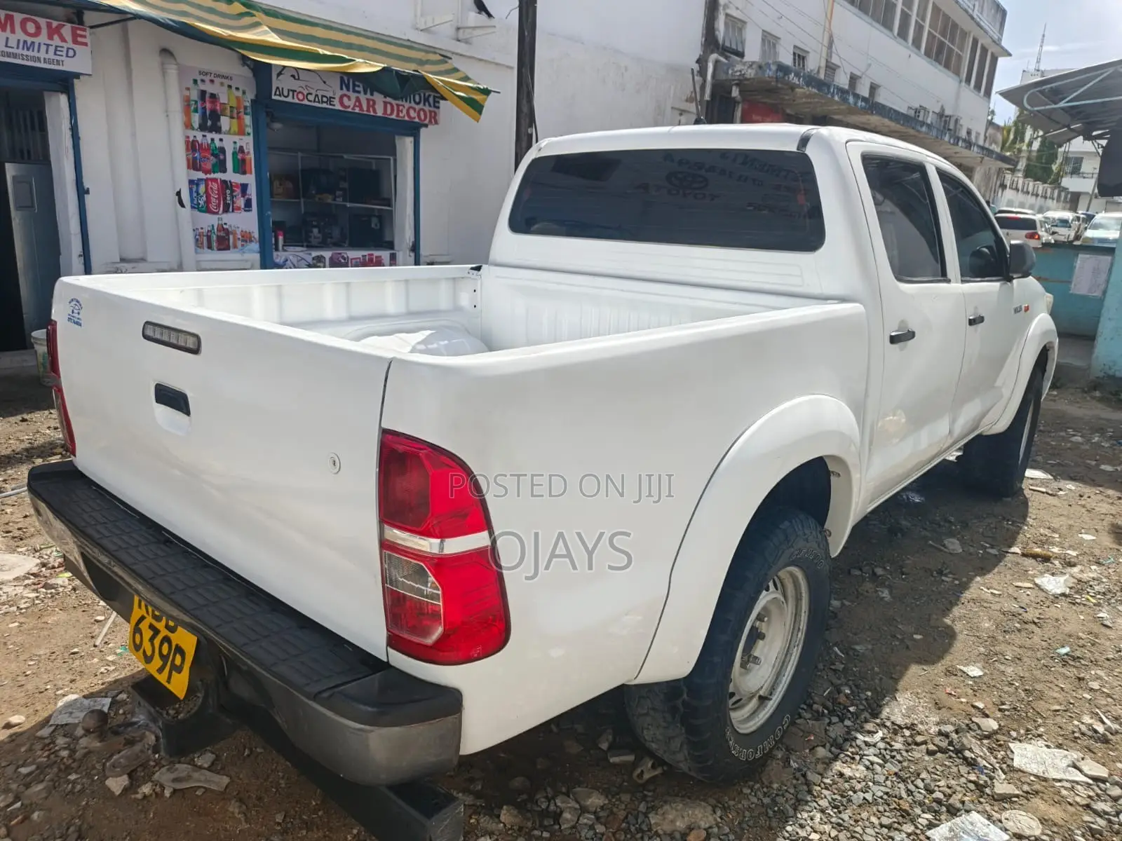 Toyota Hilux 2014 White