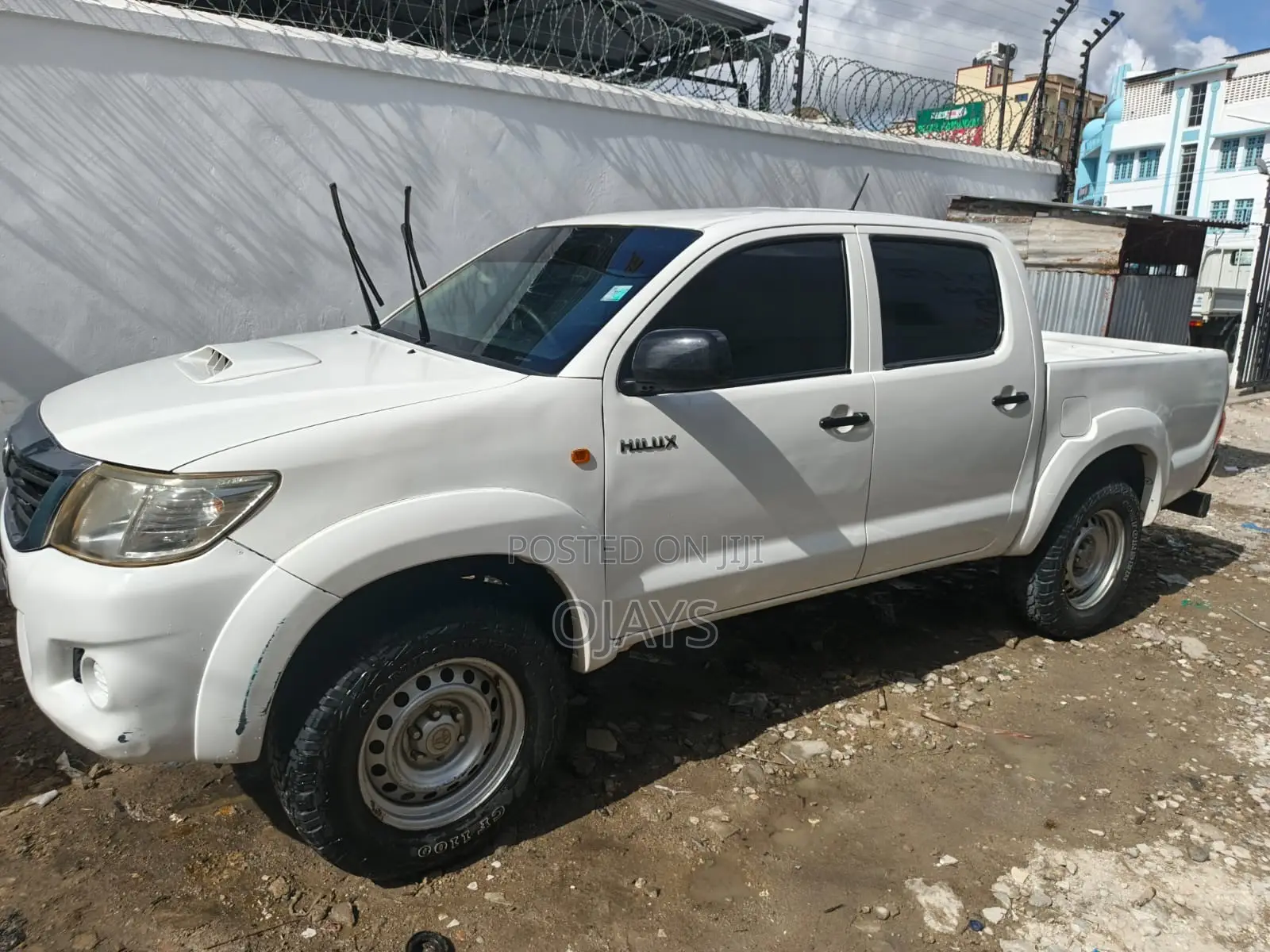 Toyota Hilux 2014 White