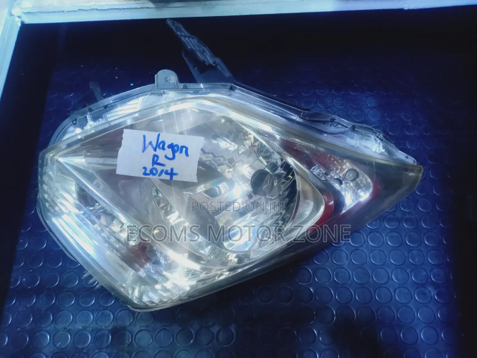 Suzuki Wagon R 2013 Headlight