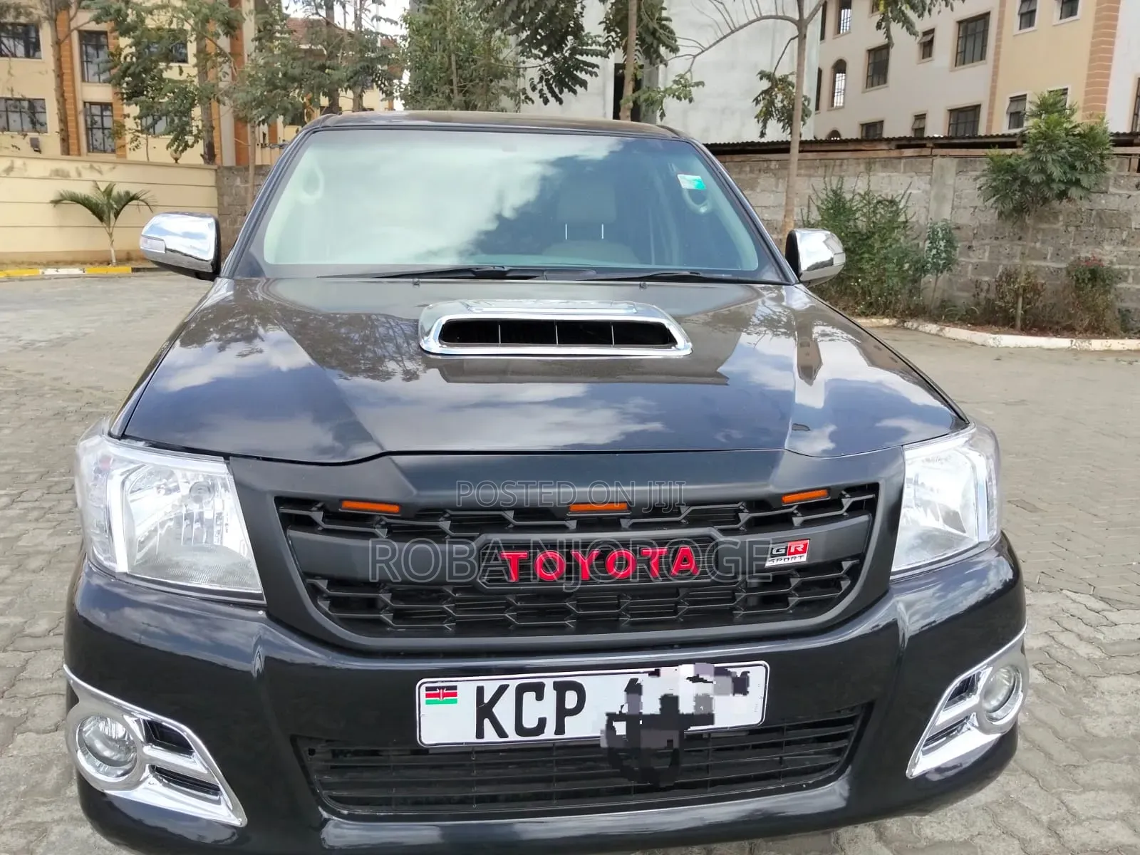 Toyota Hilux 2.5 D-4D 4X4 SRX 2010 Black