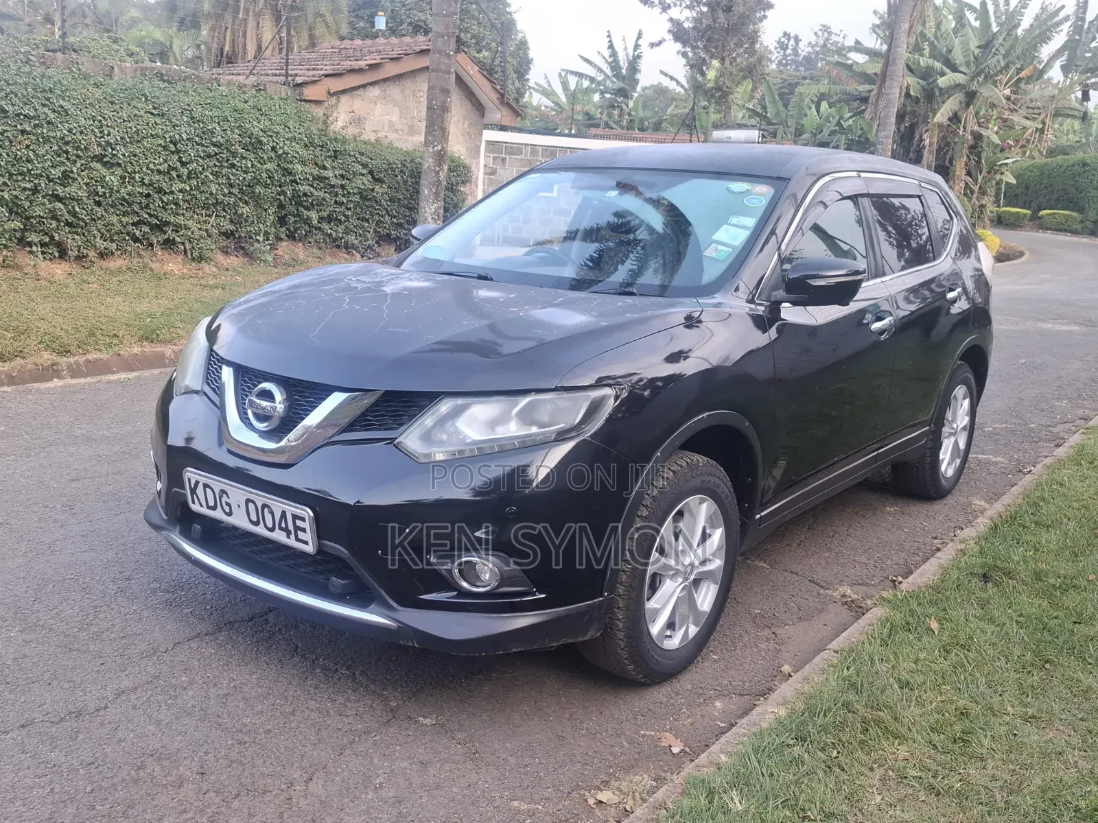 Nissan X-Trail 2.0 Petrol AWD 2015 Matt Black