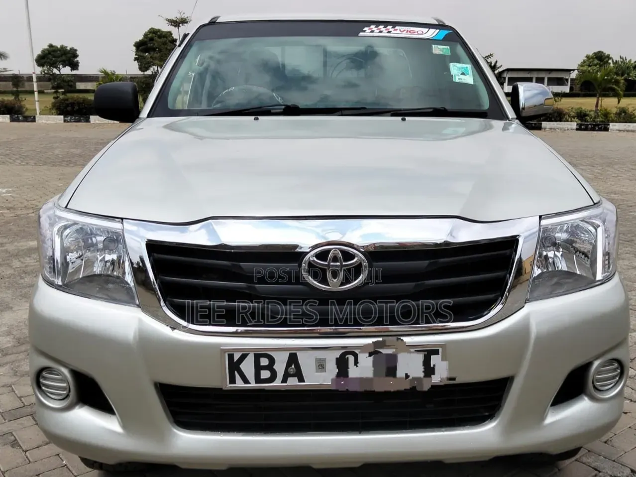 Toyota Hilux 2.5 Cab 2005 Gray