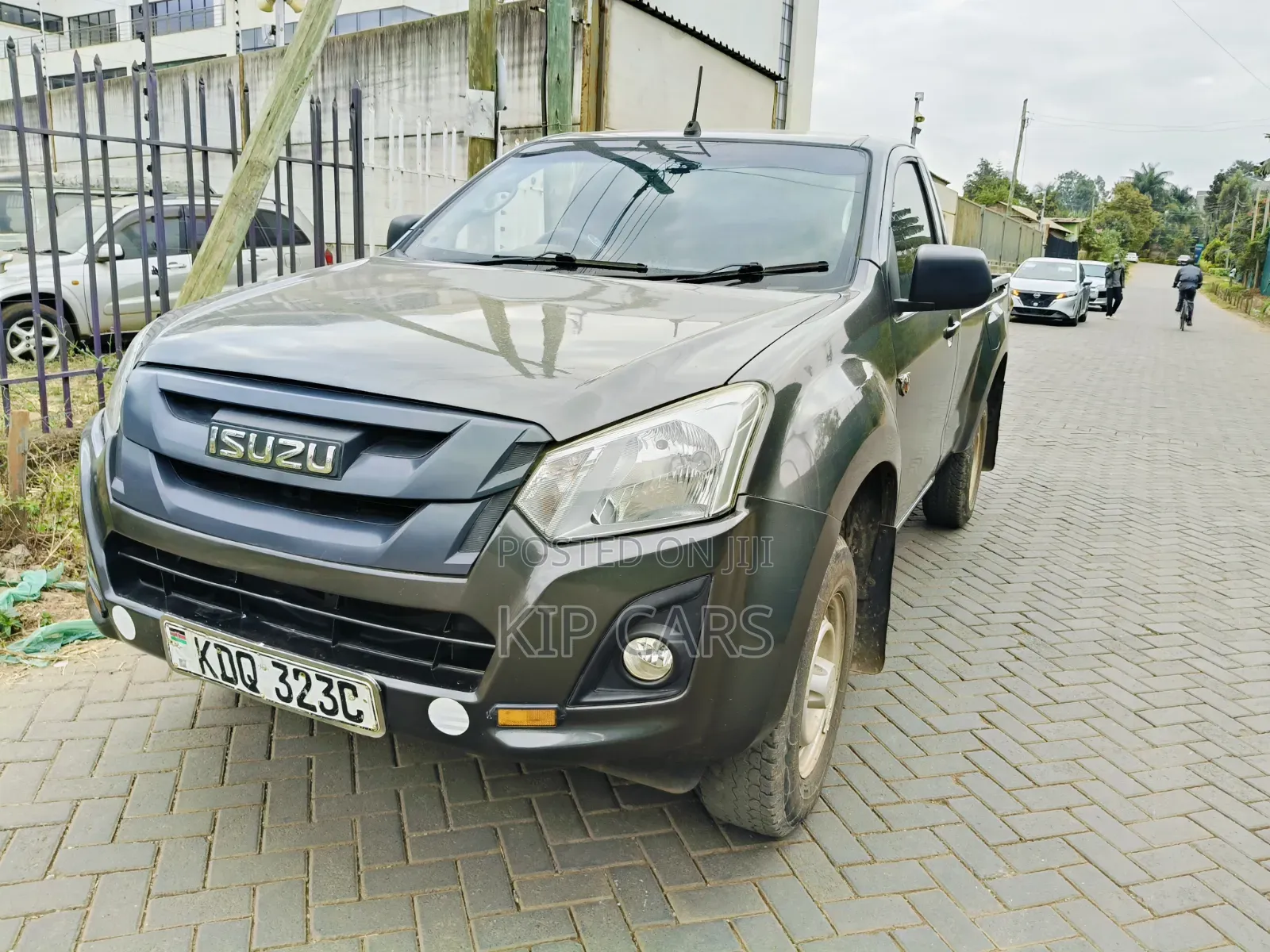 Isuzu D-MAX 2023 Gray