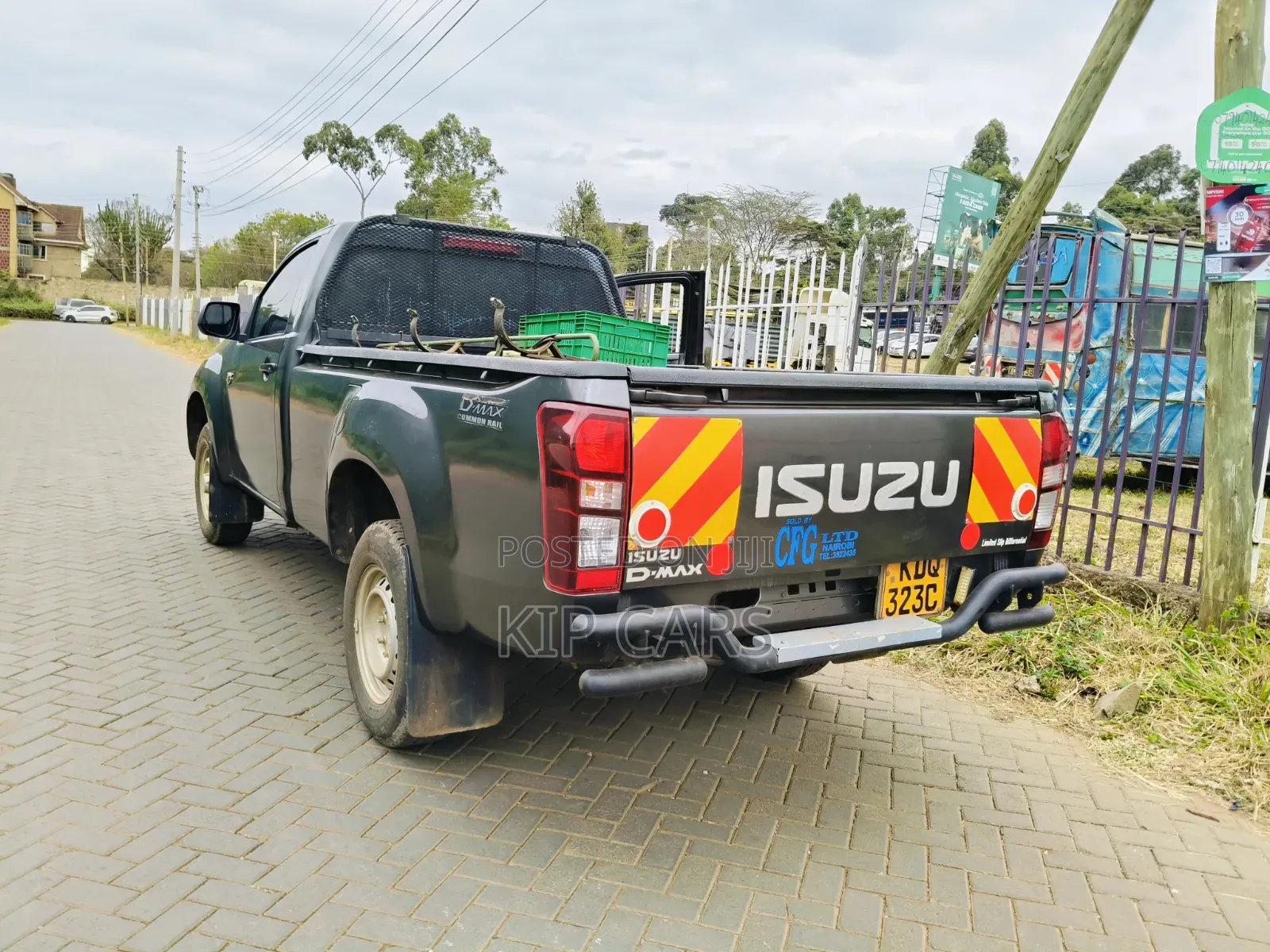 Isuzu D-MAX 2023 Gray