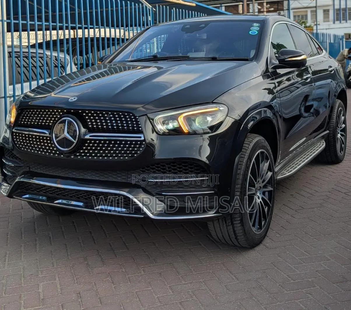 Mercedes-Benz GLE-Class GLE 400d 4MATIC 2021 Black