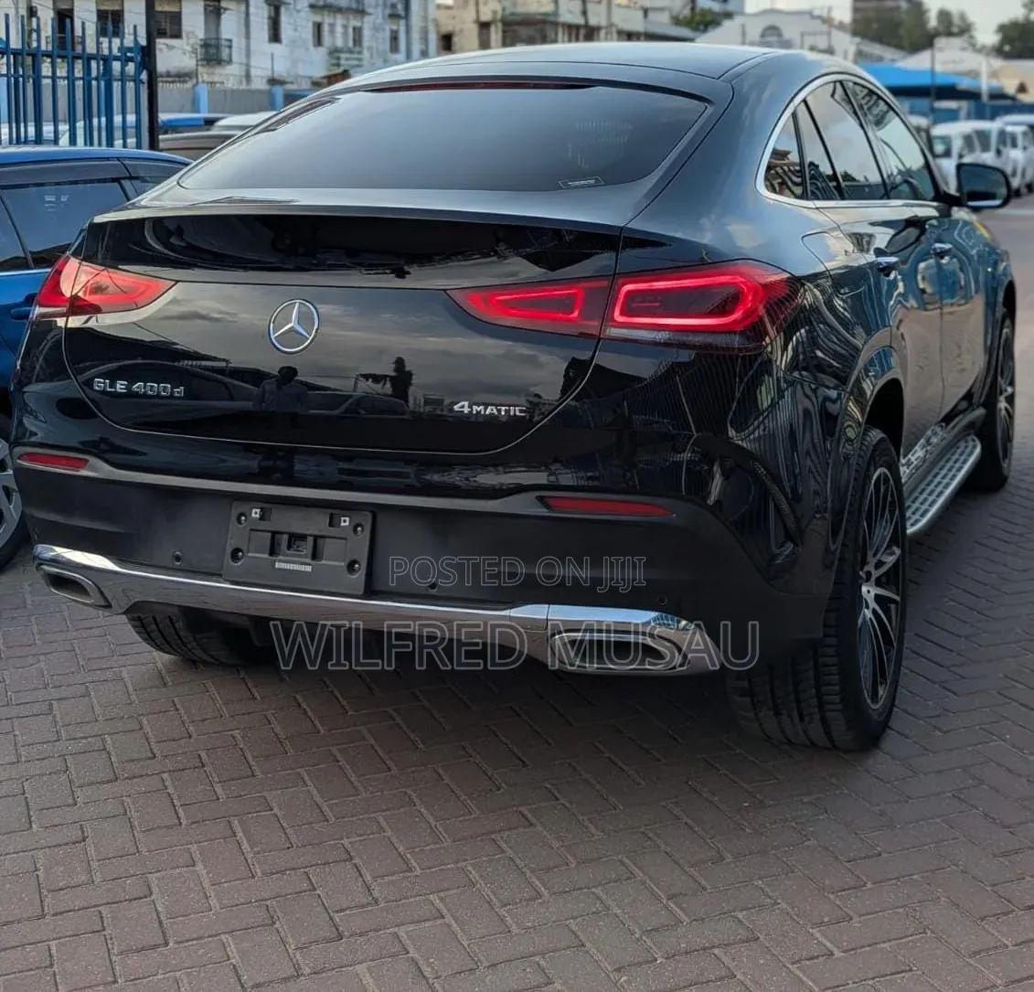 Mercedes-Benz GLE-Class GLE 400d 4MATIC 2021 Black
