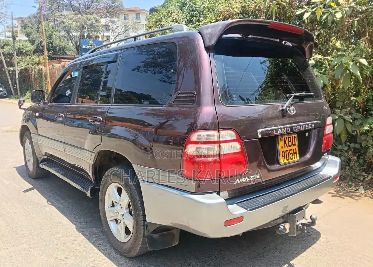 Toyota Land Cruiser 2006 Maroon