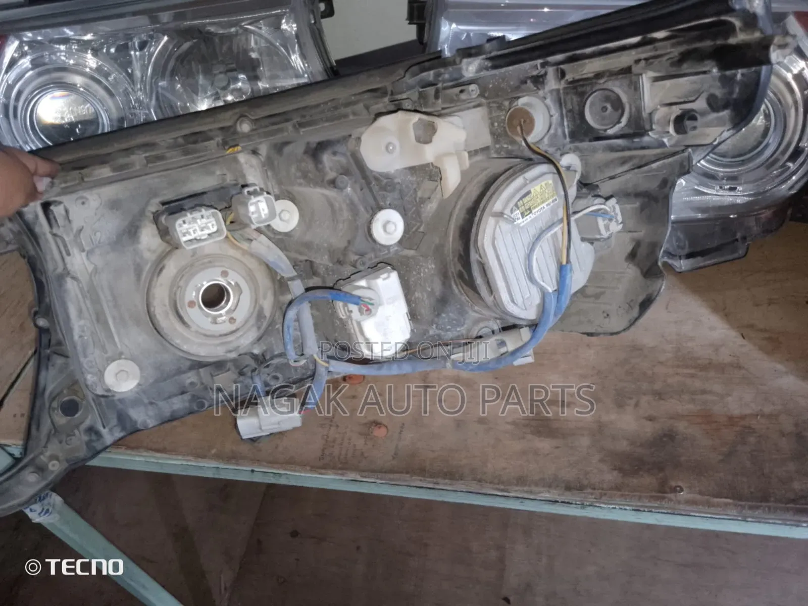 Toyota Landcruiser V8 2013 Headlight Xenon