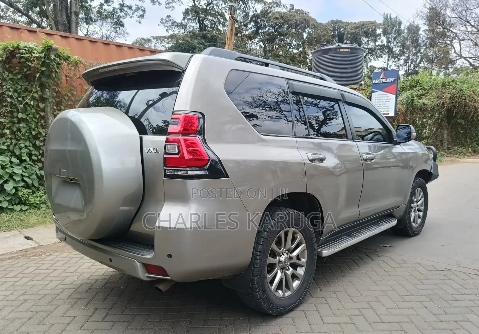 Toyota Land Cruiser Prado 2011 Gold
