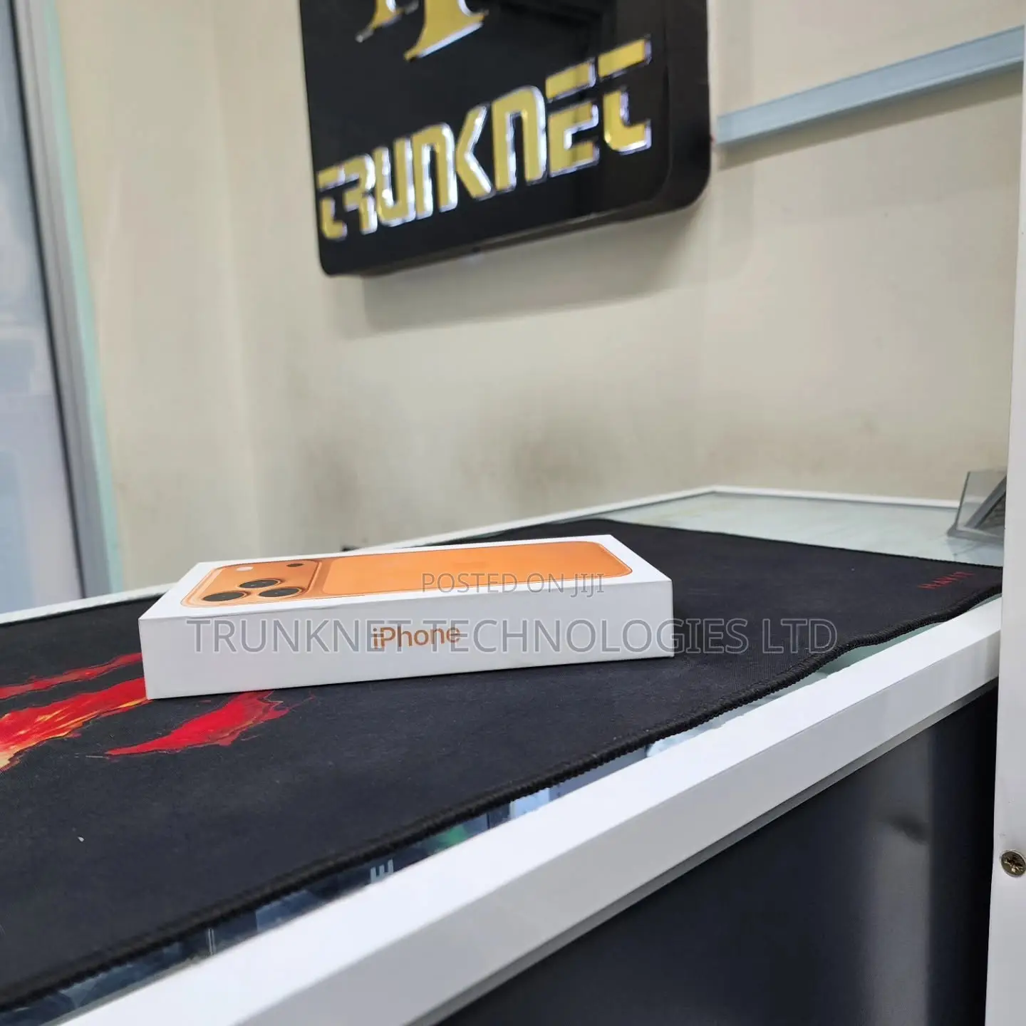 New Apple iPhone 17 Pro Max 256 GB Orange