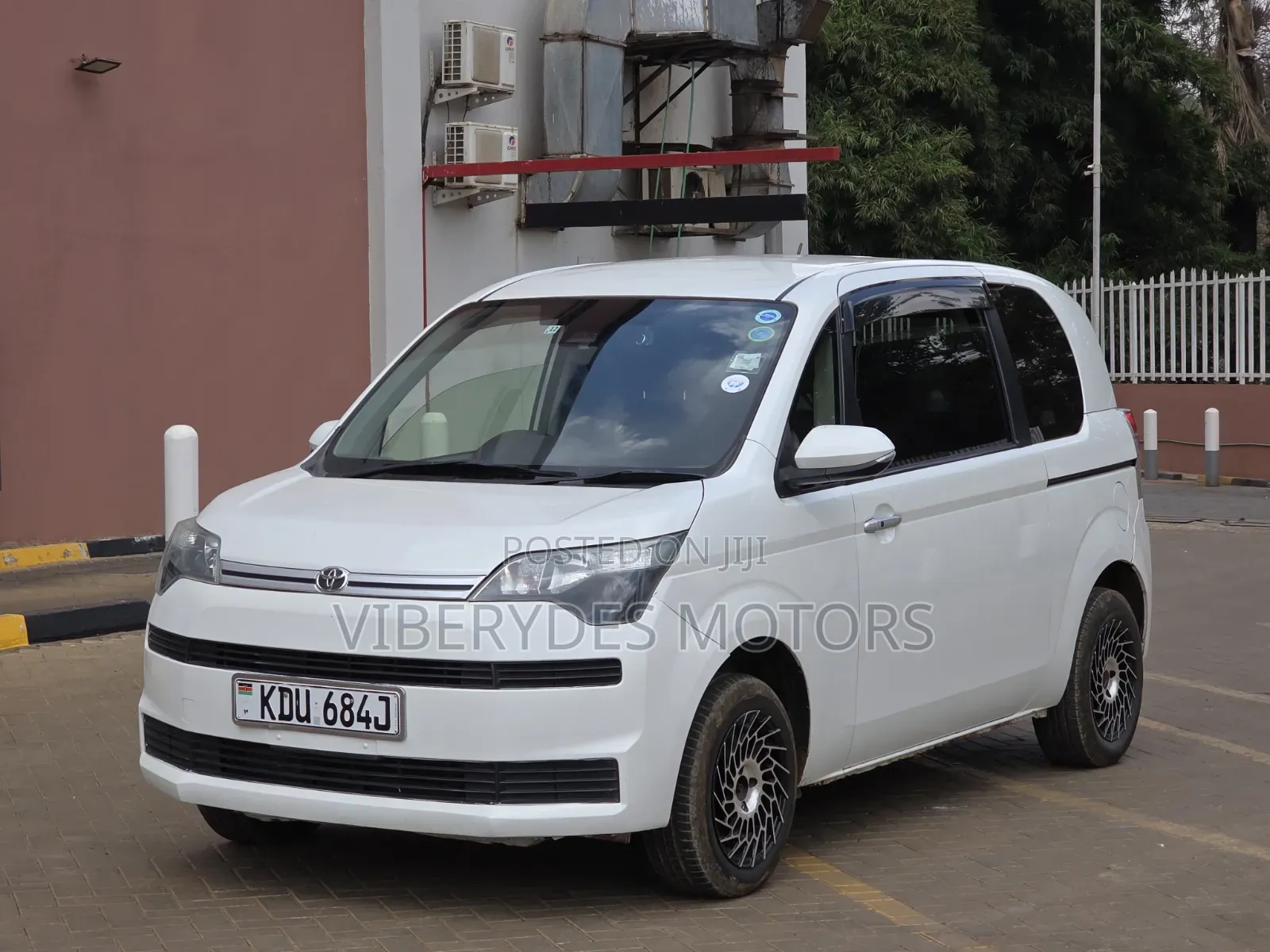 Toyota Spade 2019 White