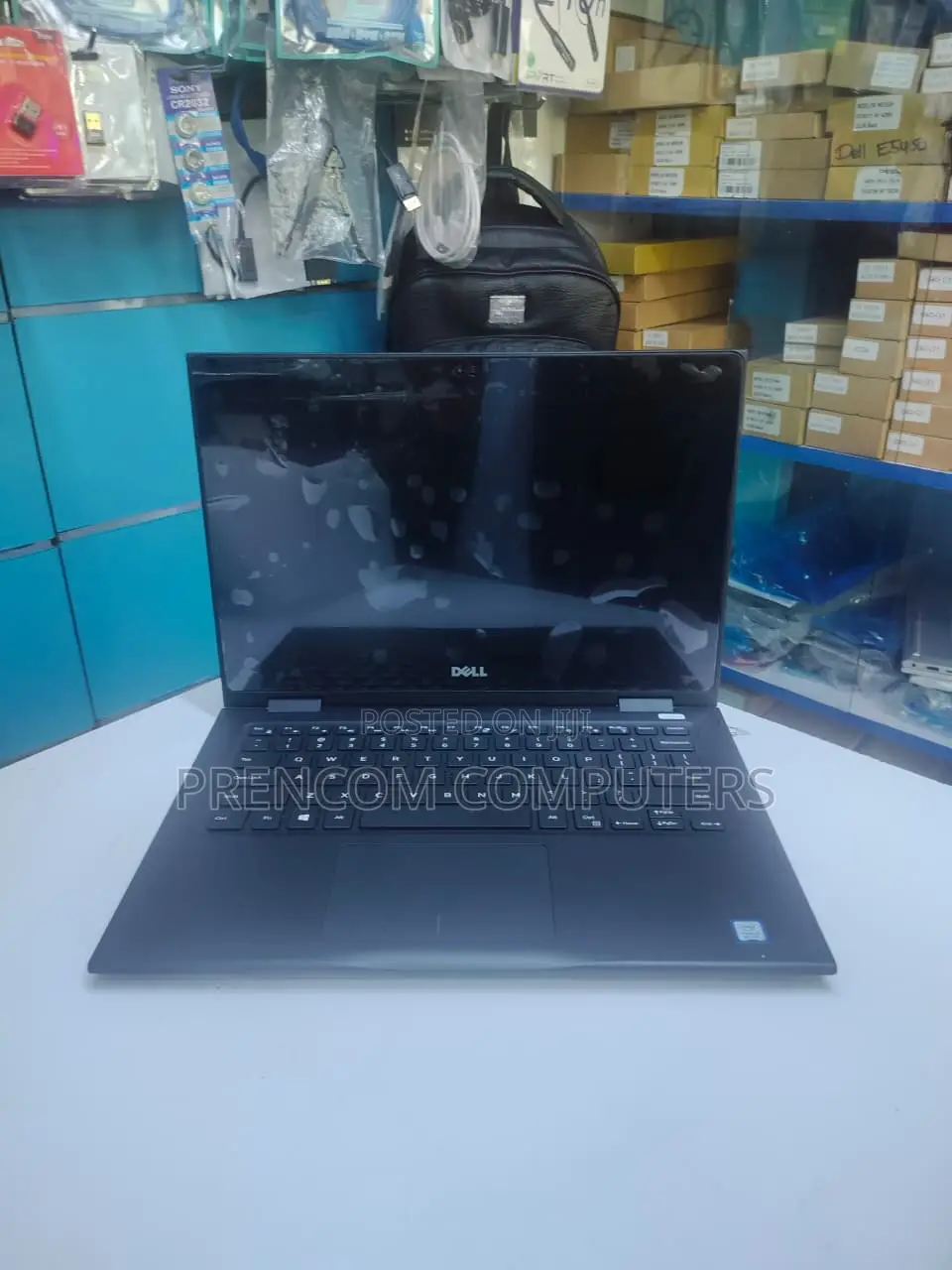 Laptop Dell Latitude 3390 2-in-1 8GB Intel Core i5 SSD 256GB