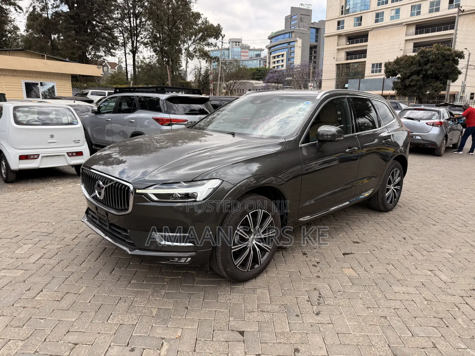 Volvo XC60 2019 Gray