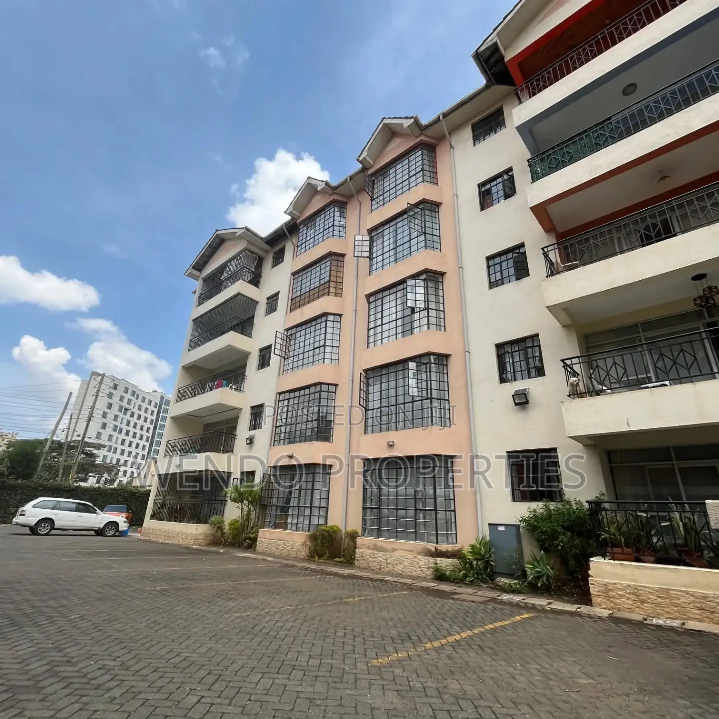3bdrm Apartment in State House Area for rent