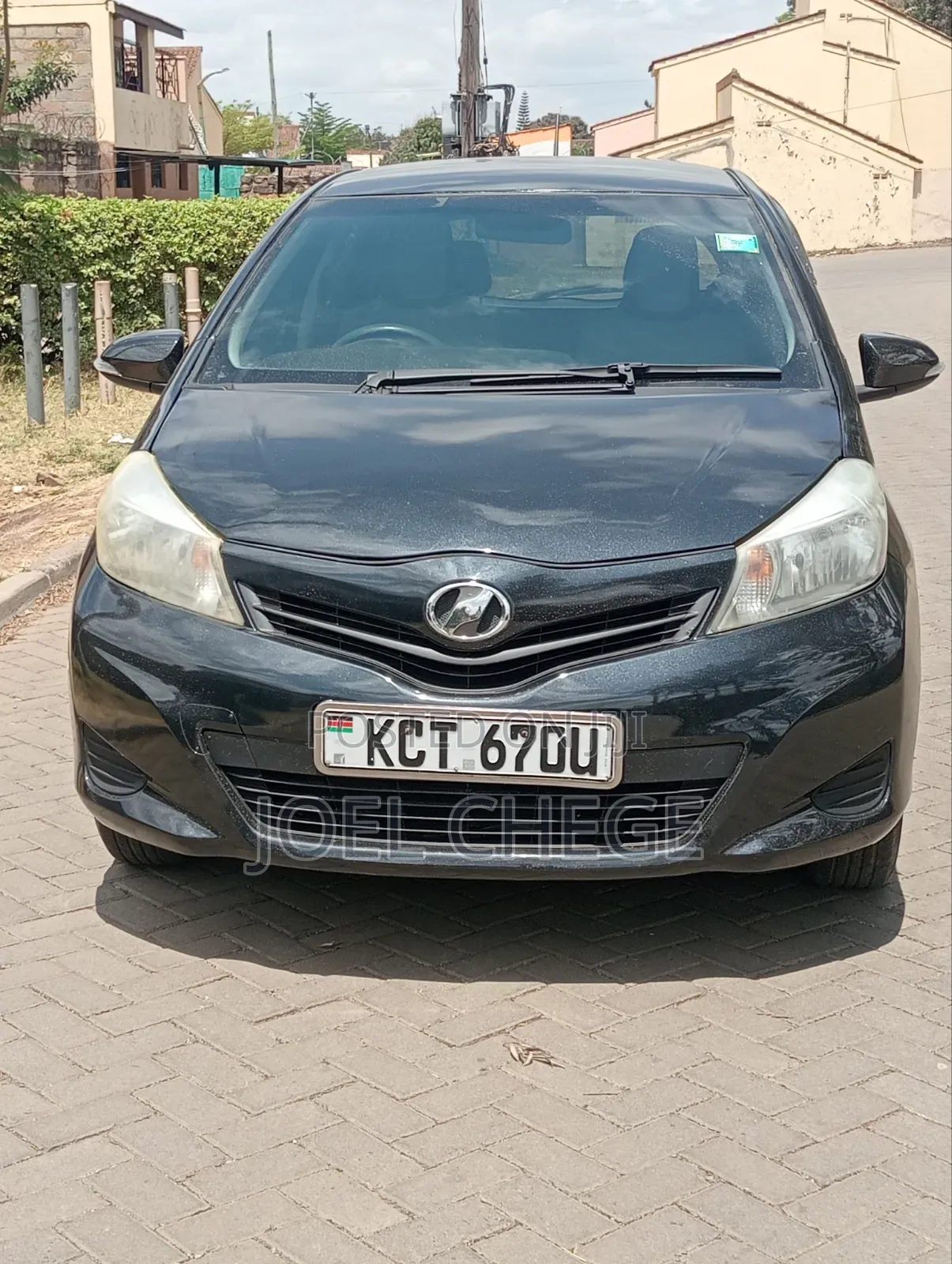 Toyota Vitz 2011 Black