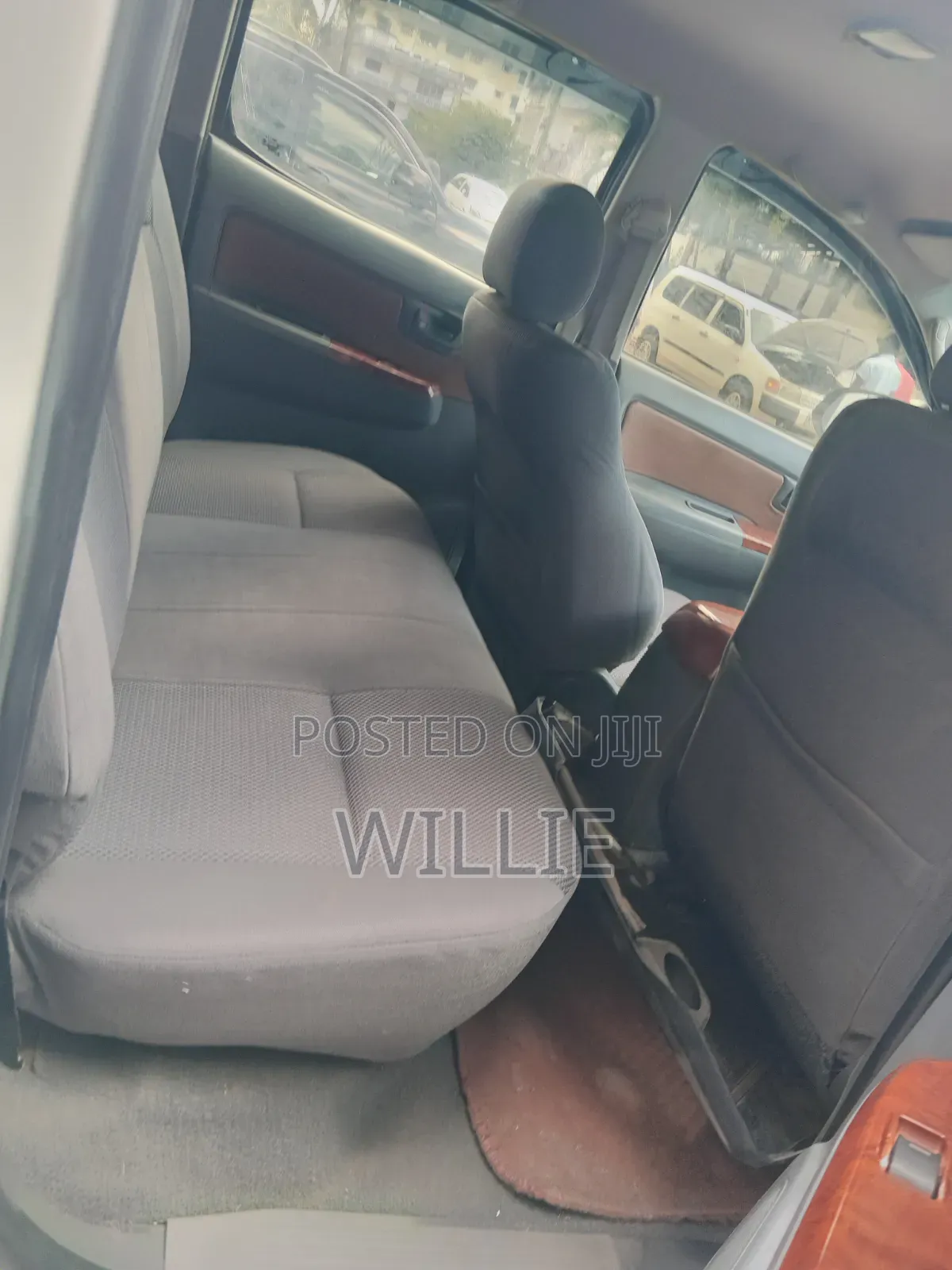 Toyota Hilux 2011 White