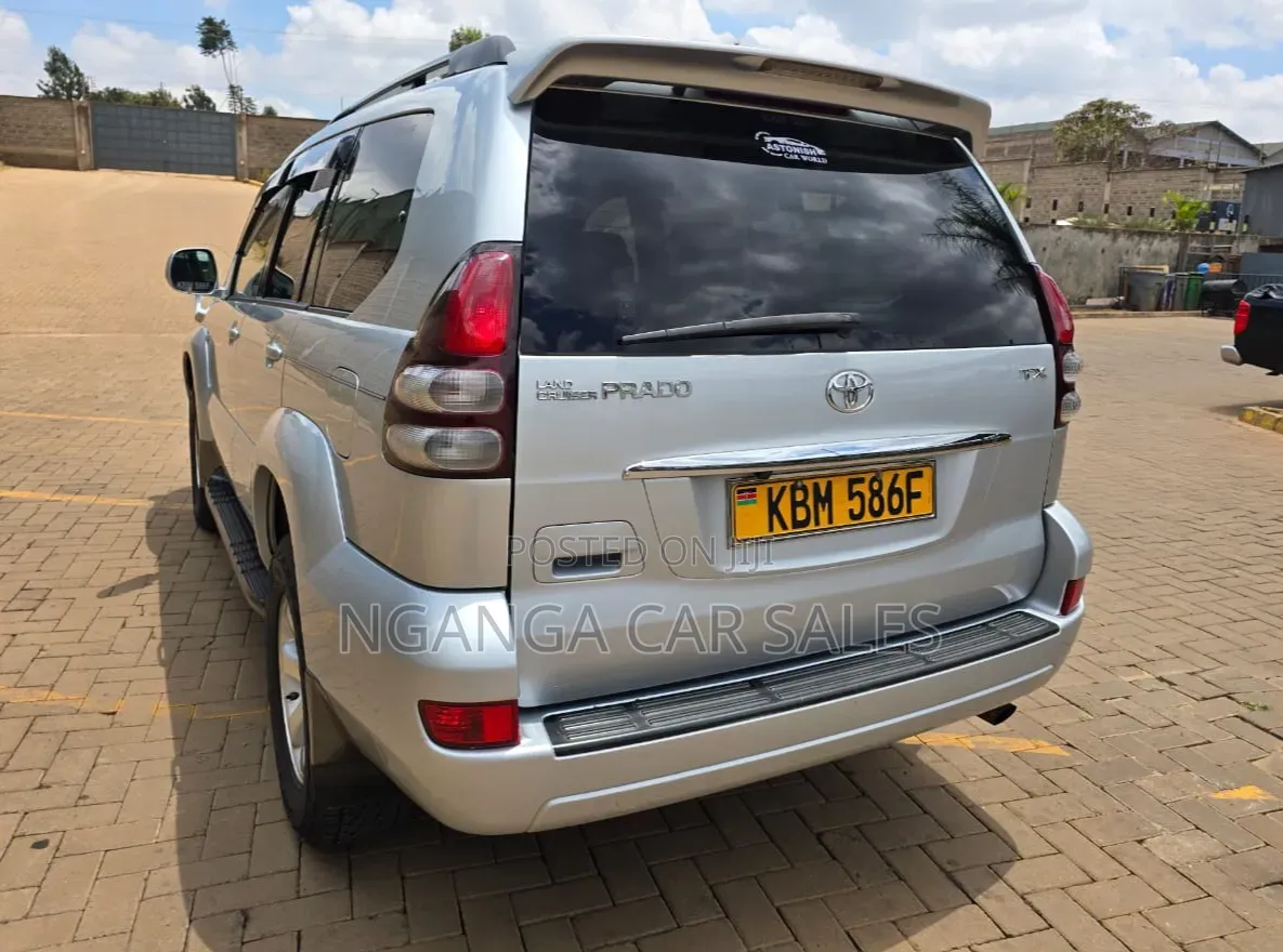 Toyota Land Cruiser Prado 2004 Silver