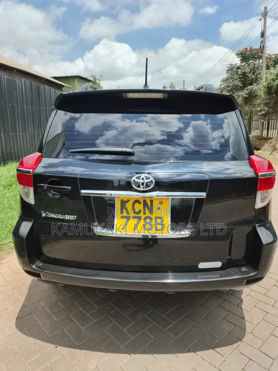 Toyota Vanguard 2010 Black