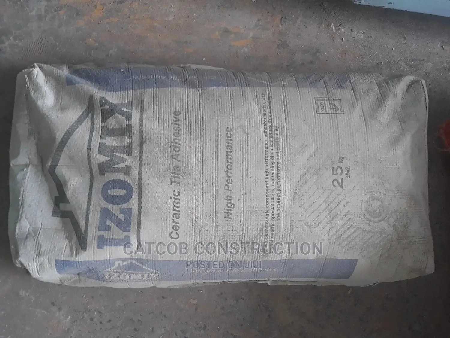 Izomix Tiling Cement/Tile Adhesive